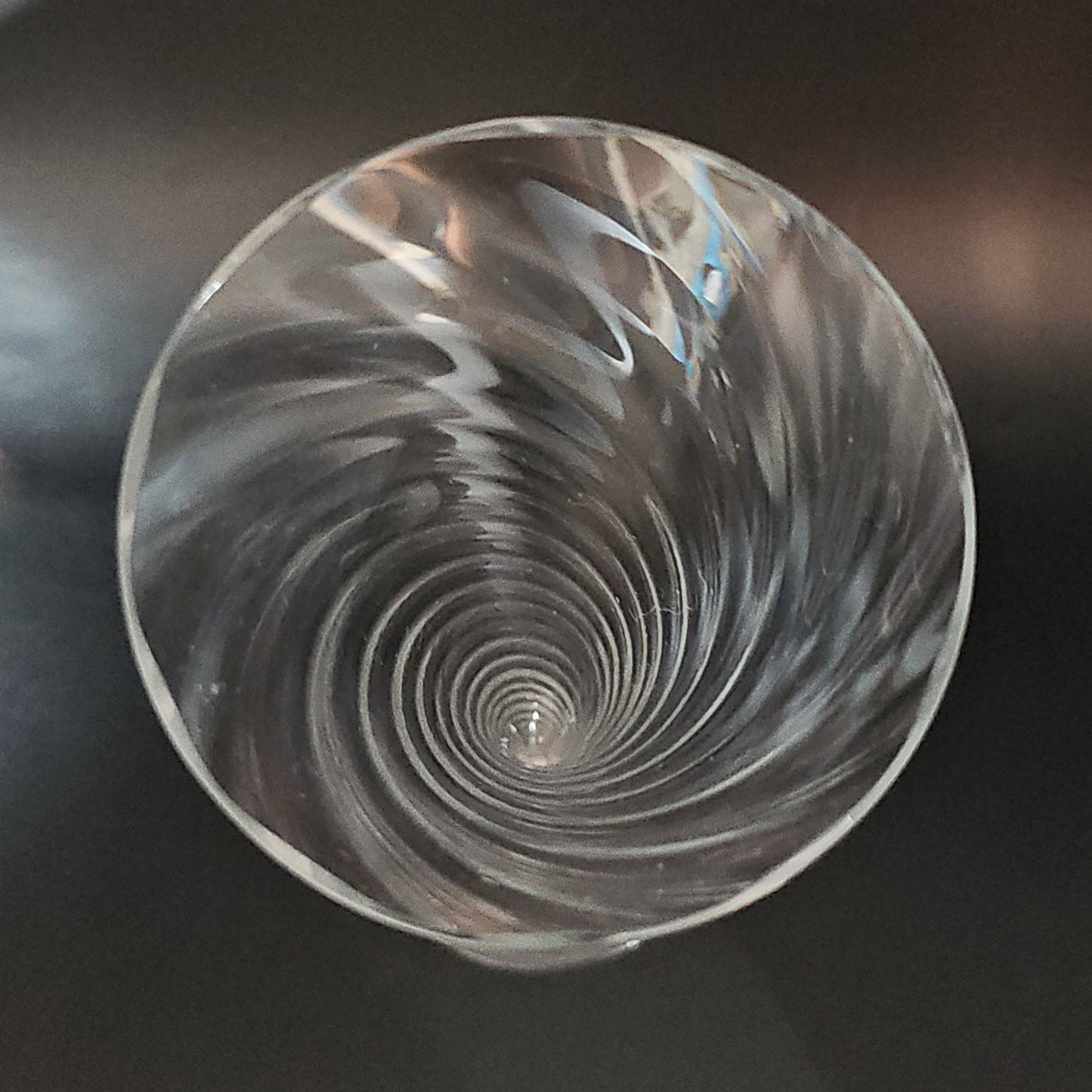 Set of 4 tall, fine Crystal Champagne flutes. 200ml