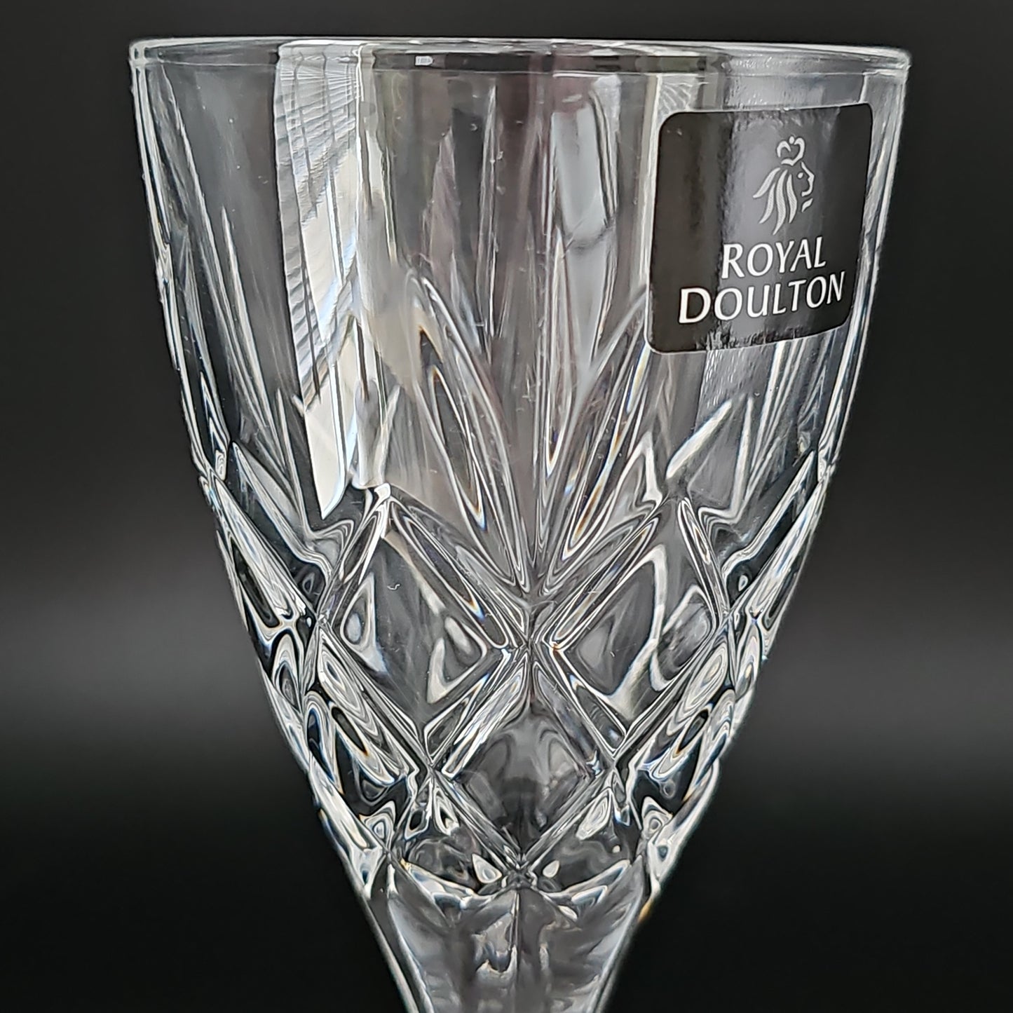 Royal Doulton Canterbury Pattern wine glasses, set of 6 Boxed. 175ml