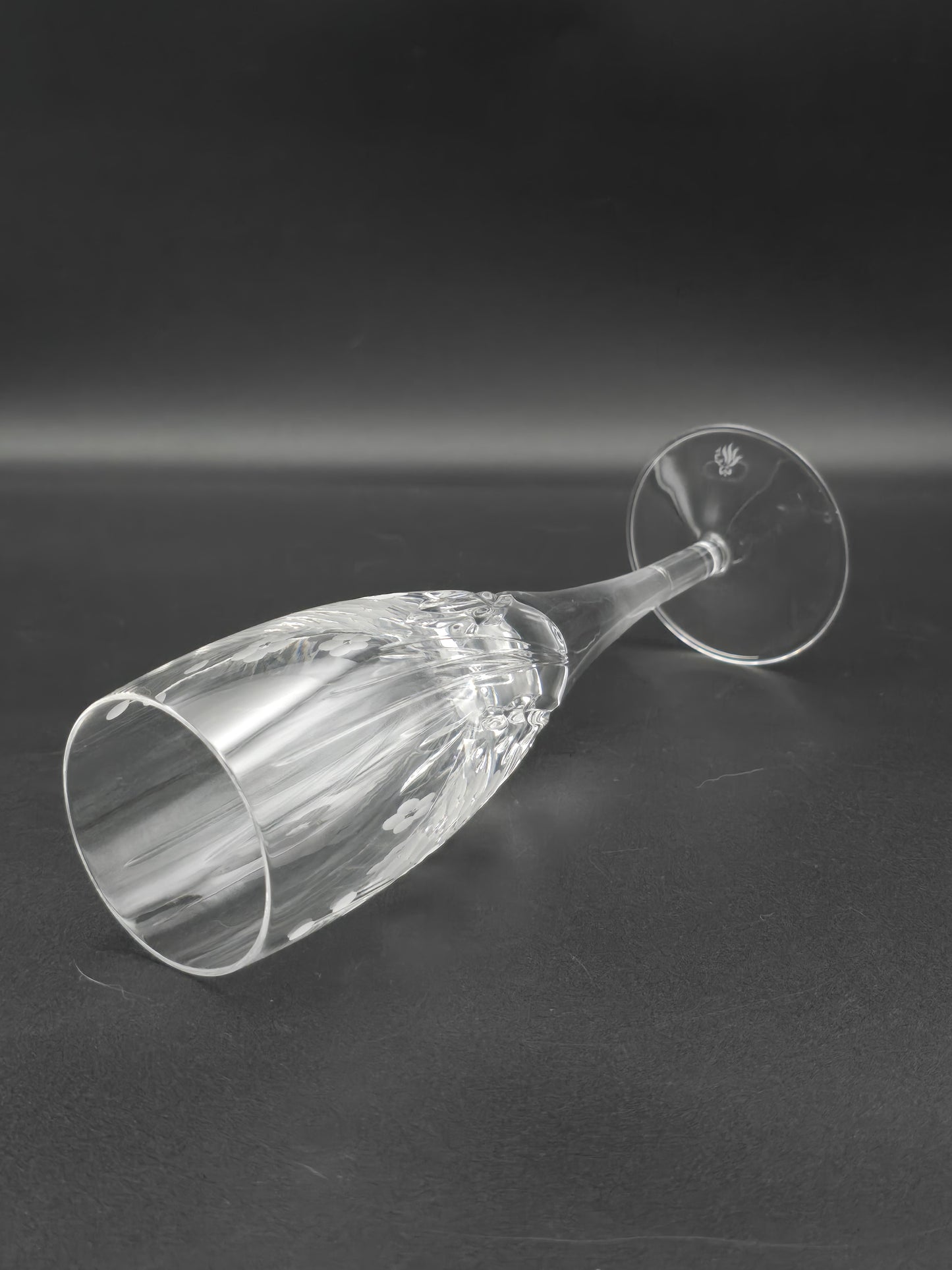 Single Royal Doulton Chelsea Pattern Crystal Champagne Flute. 200ml