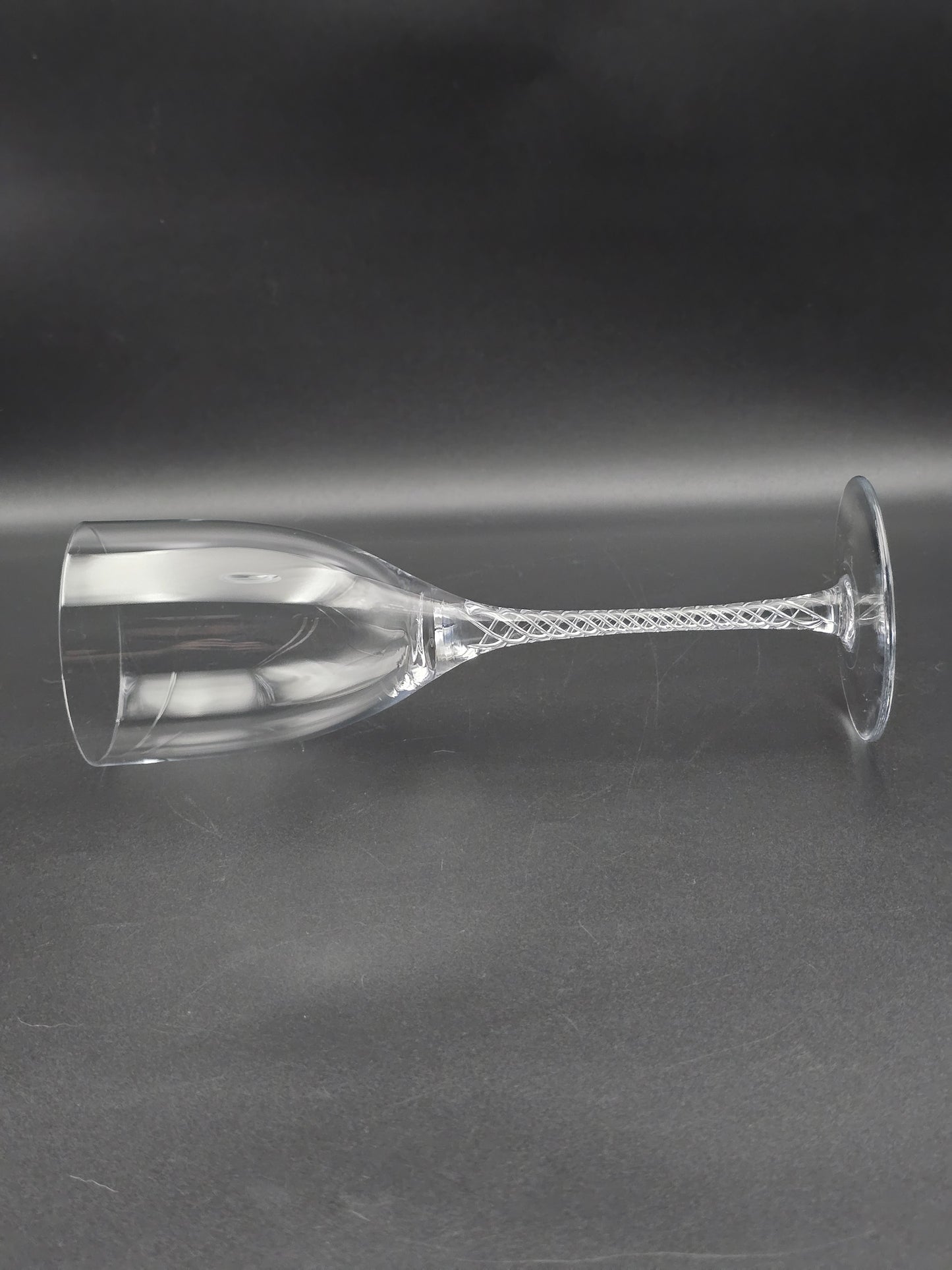 Set of 6 large air twist long stemmed Wine glasses 330ml 23.5cm tall.