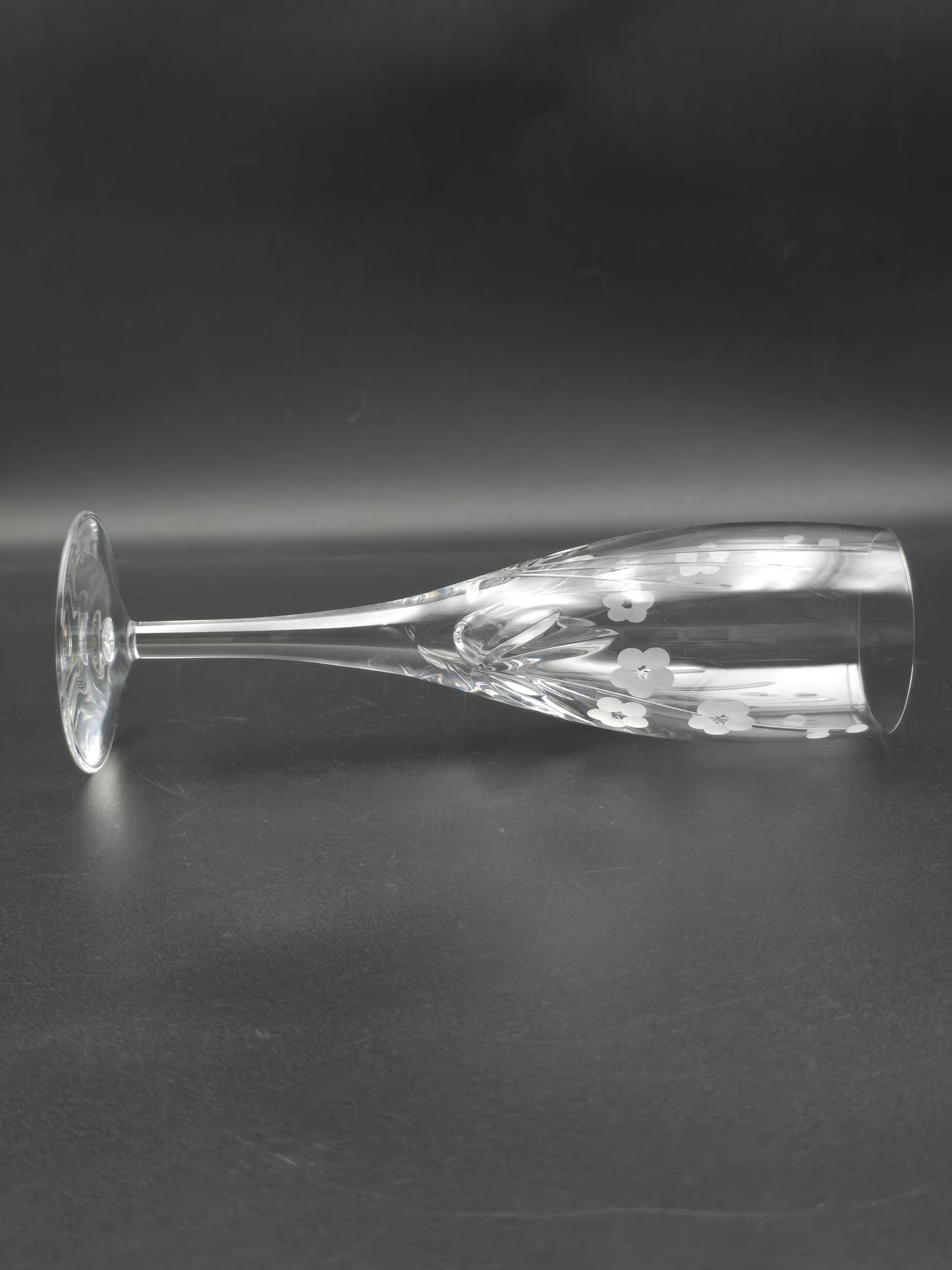 Single Royal Doulton Chelsea Pattern Crystal Champagne Flute. 200ml