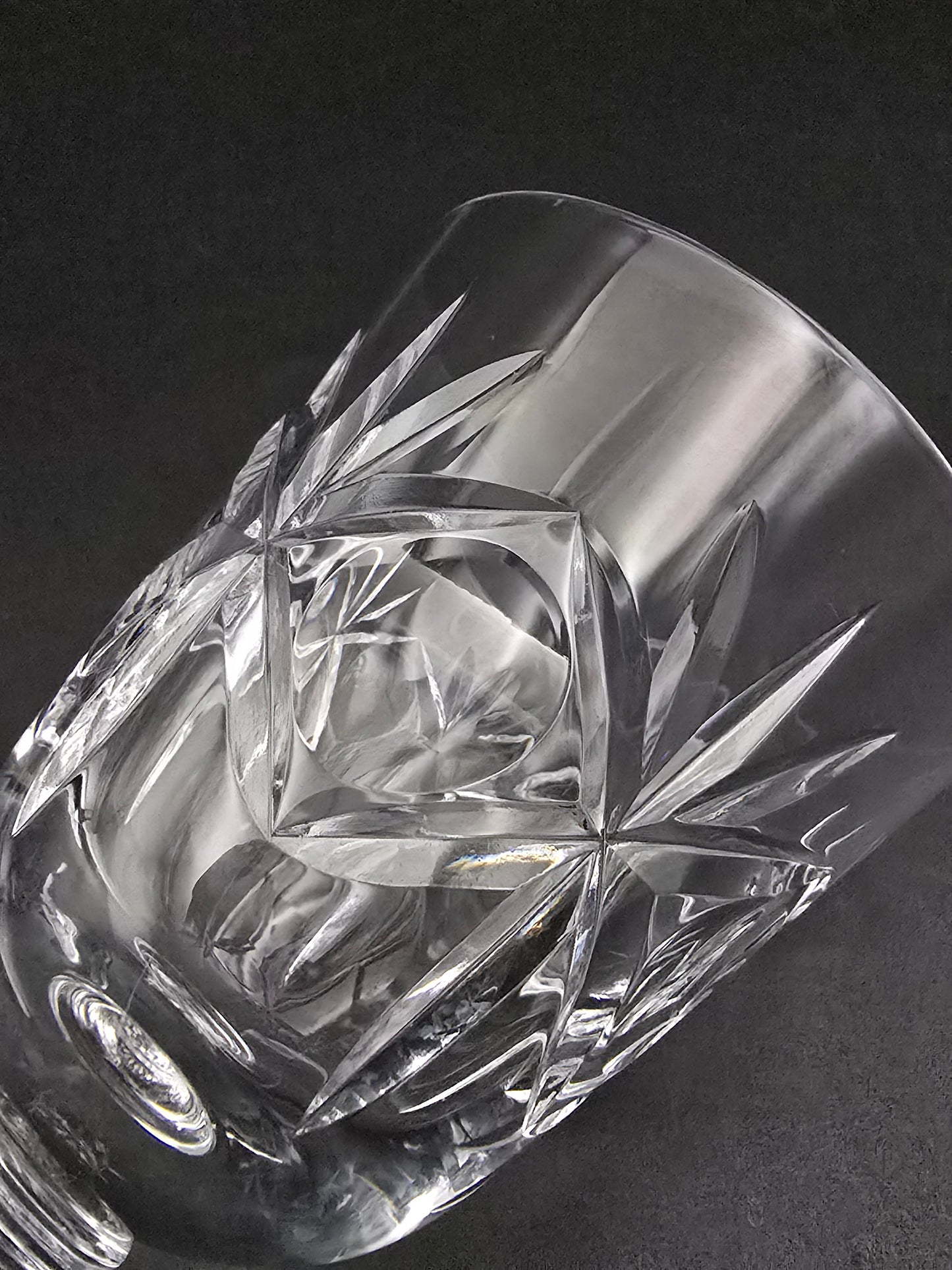 Set of 4* Large Vintage Crystal wine glasses. 250ml