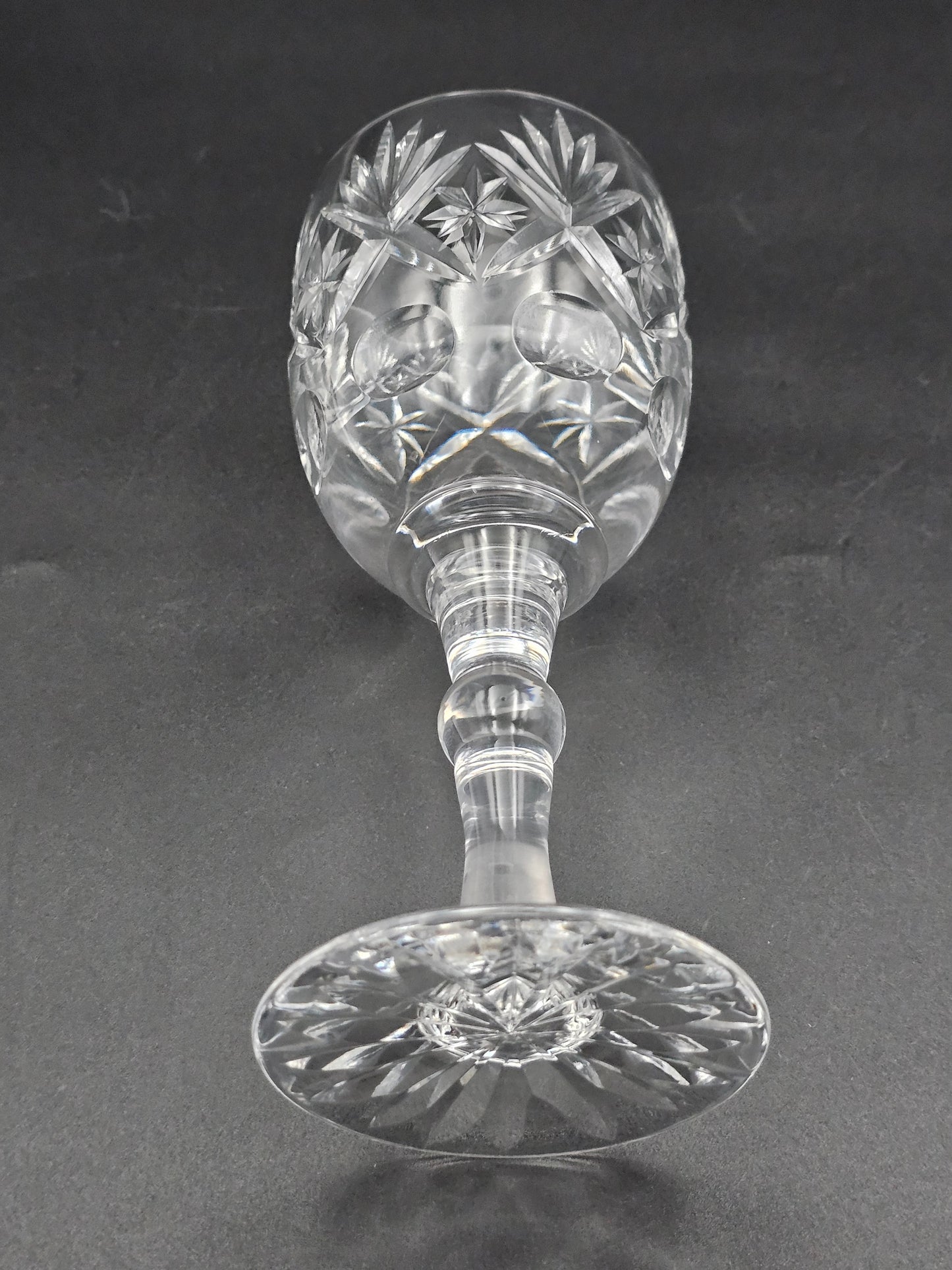 Single Crystal Wine Glass 175ml 16cm tall