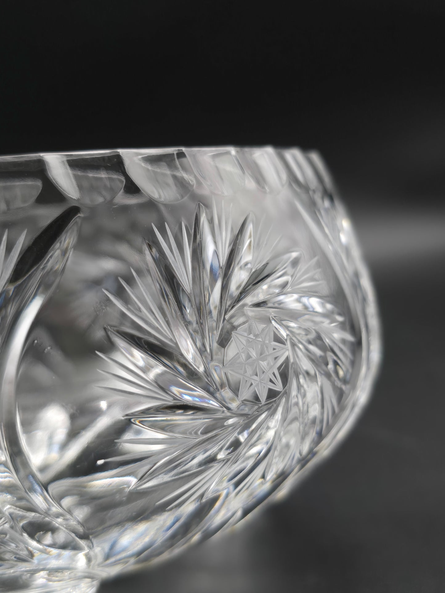 Vintage 5" Pinwheel Cut Crystal Rose Bowl with Silver Wire Mesh & Footed Base – Elegant Small Centrepiece