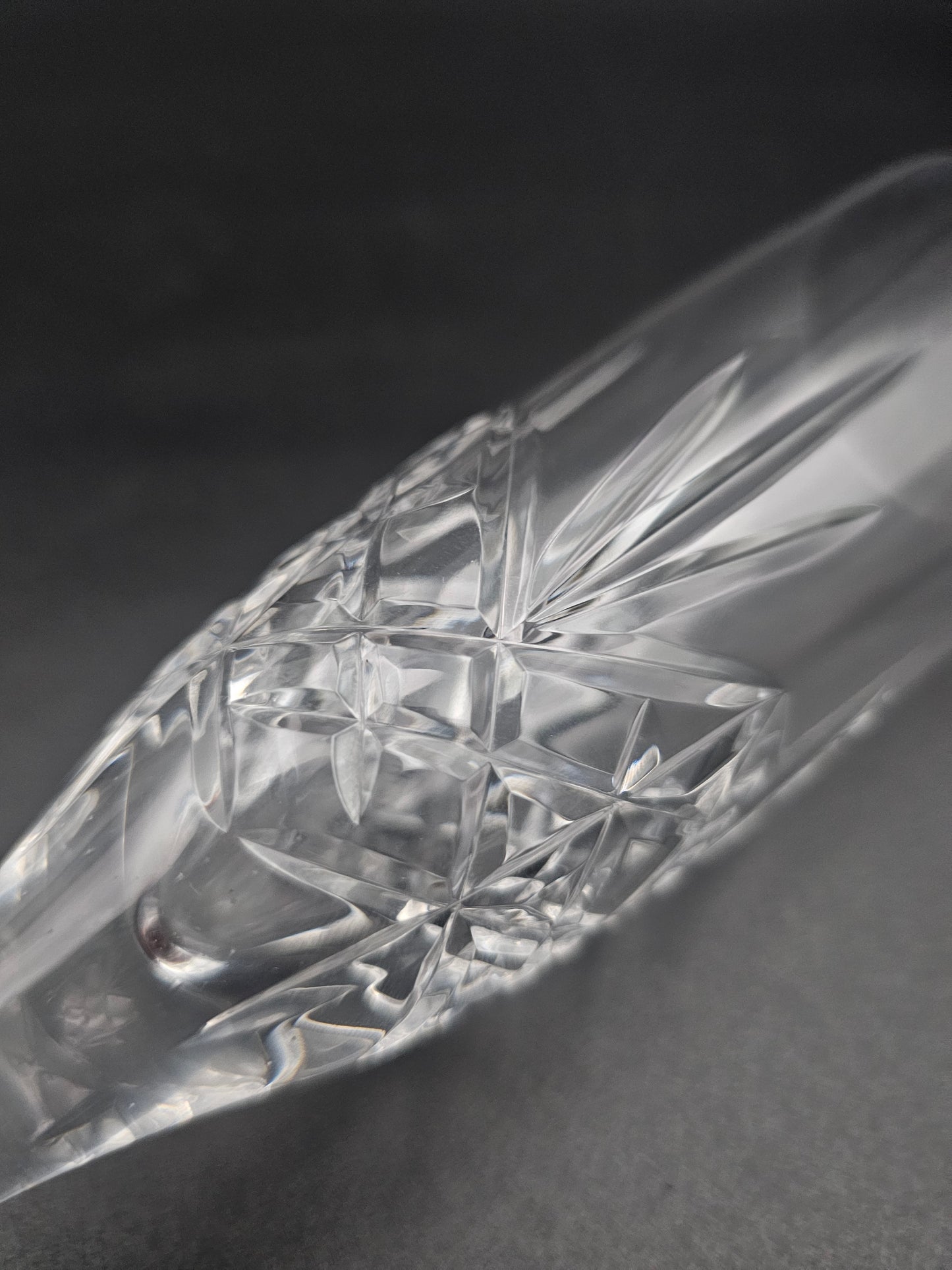 5 Crystal Champagne Flutes 22.5cm tall 150ml