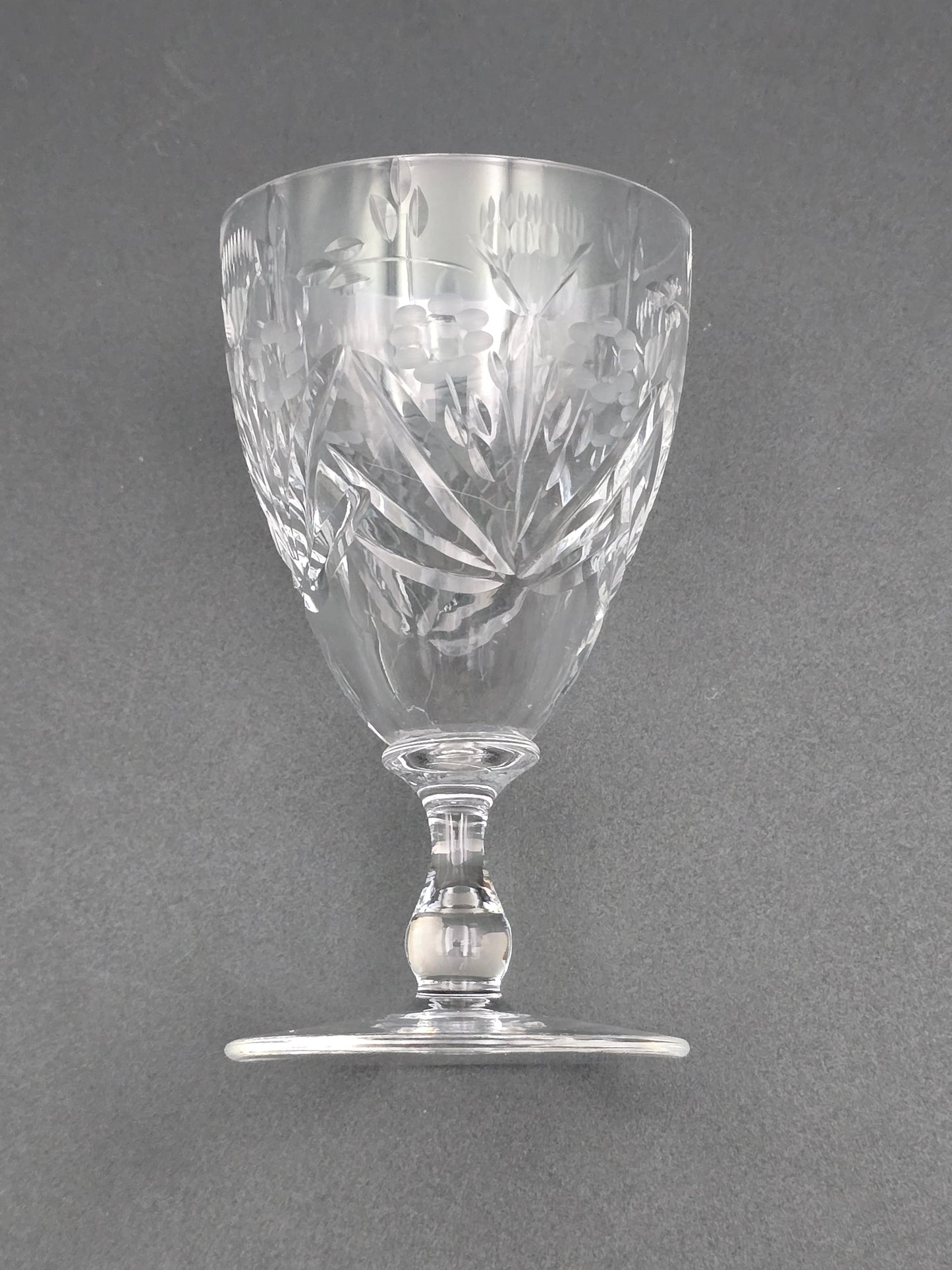 Set of 4 Edinburgh Crystal Liqueur glasses. 100ml
