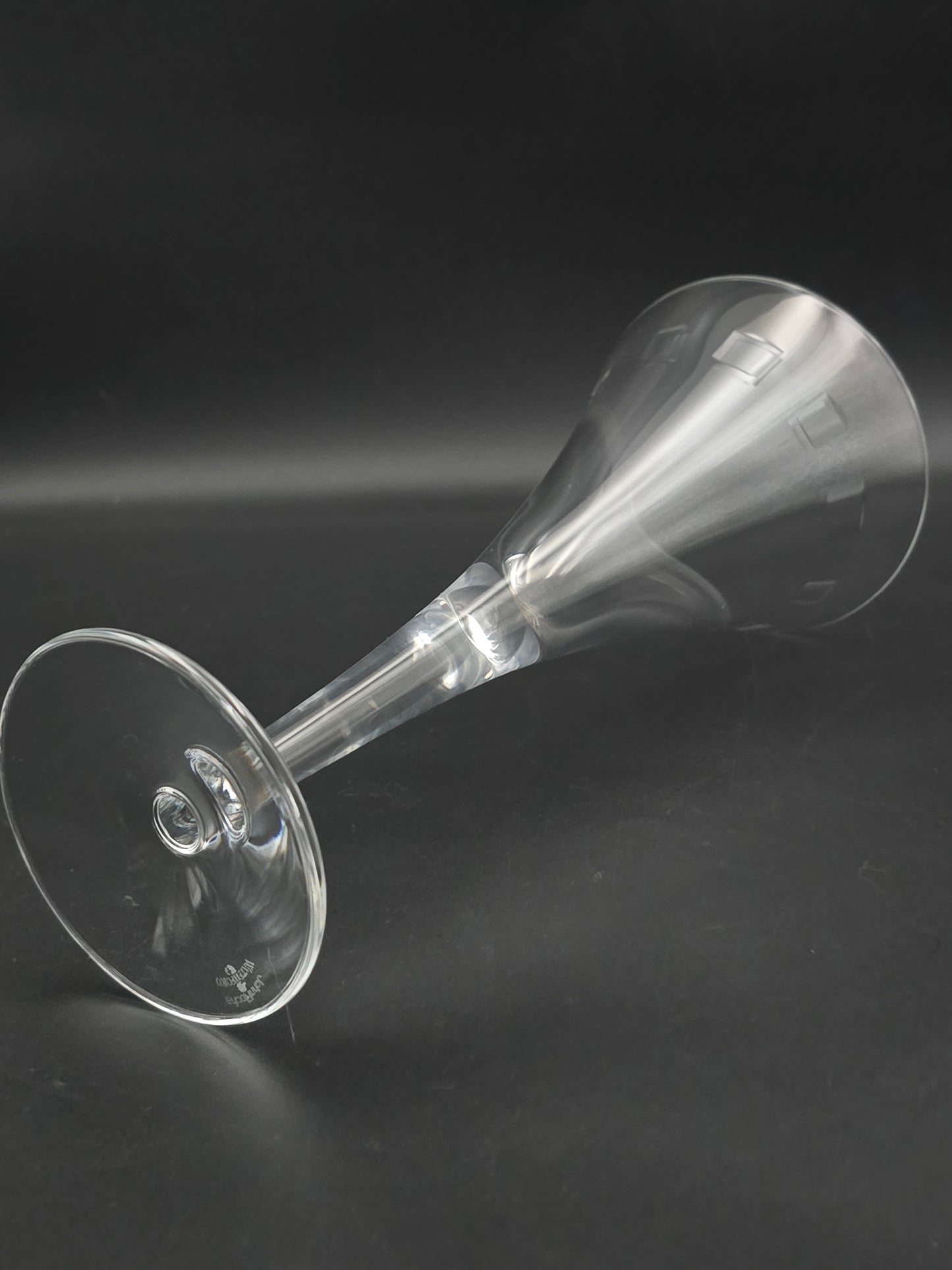 Waterford Crystal Incline Geo Large wine glass. 350ml