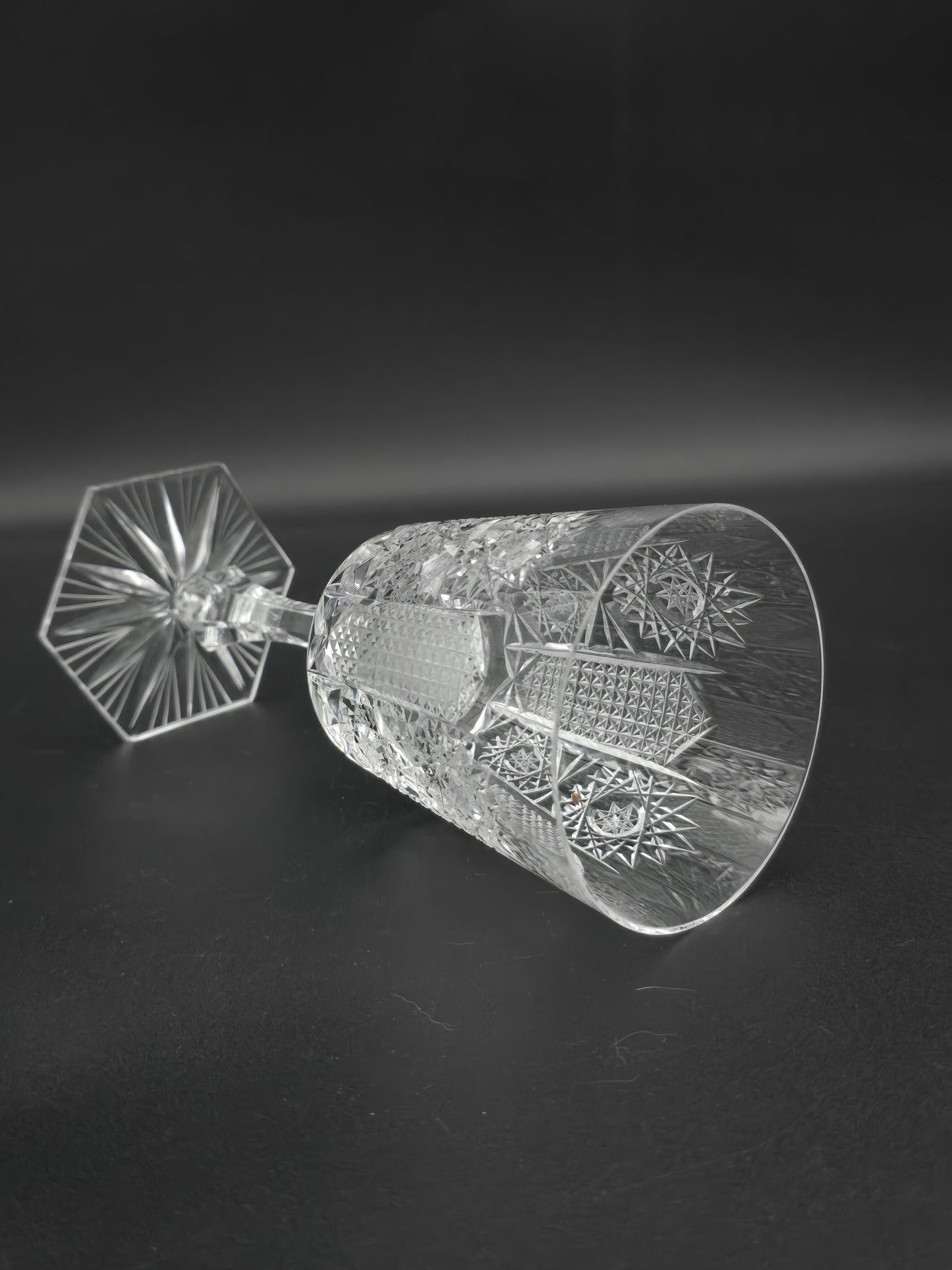 Set of 6 Bohemian vintage Crystal wine glasses with hexagonal base. 175ml