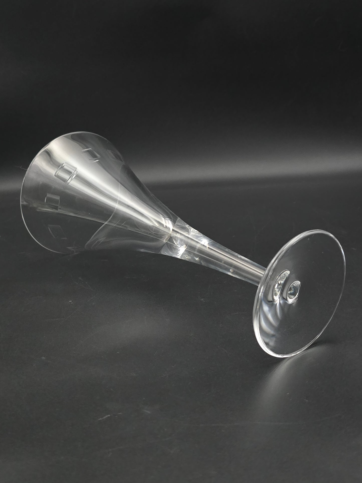 Waterford Crystal Incline Geo Large wine glass. 350ml