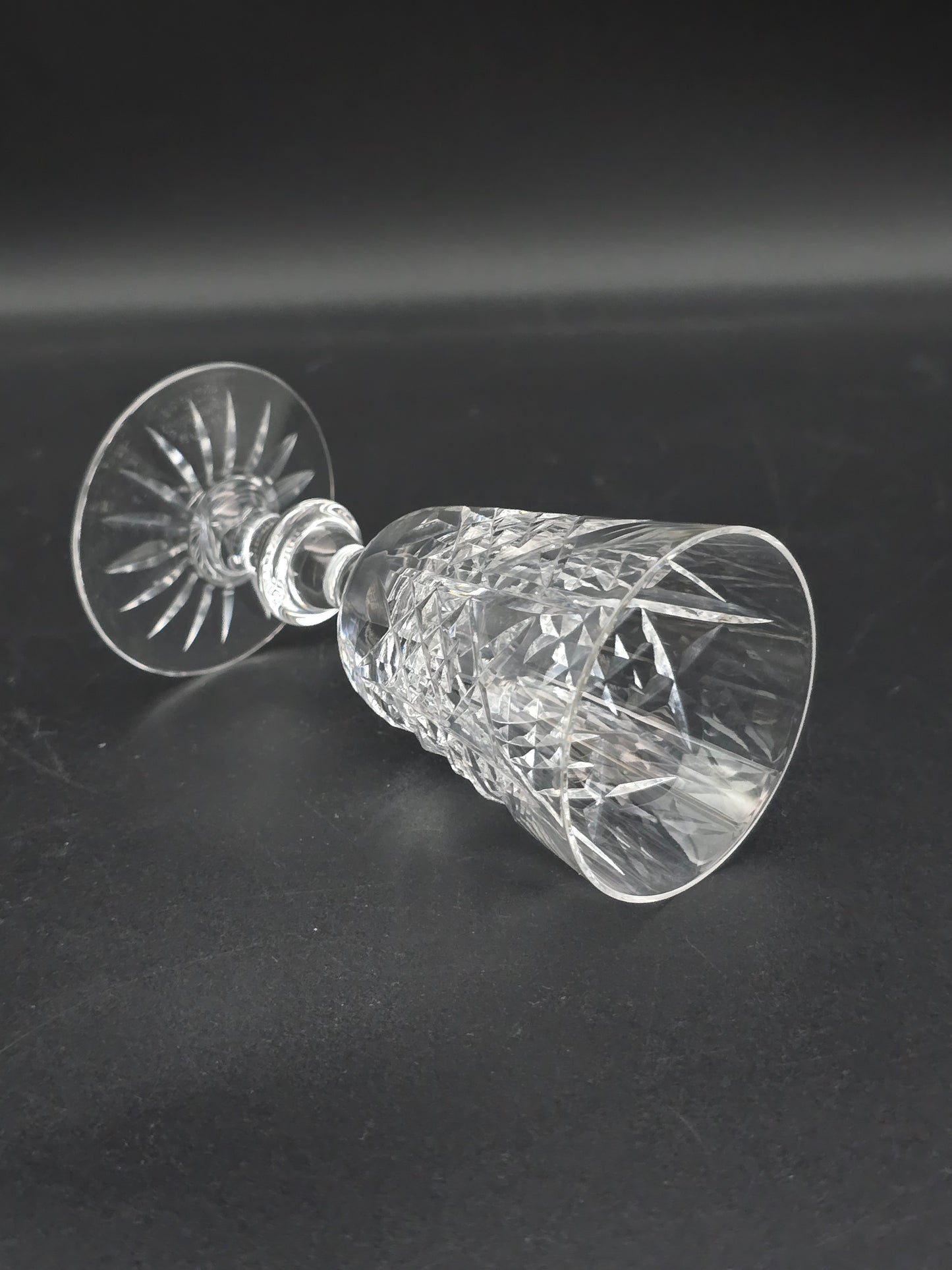 Set of 4 Edinburgh Crystal Highland pattern Crystal sherry or liqueur glasses 75ml. 11.5cm tall