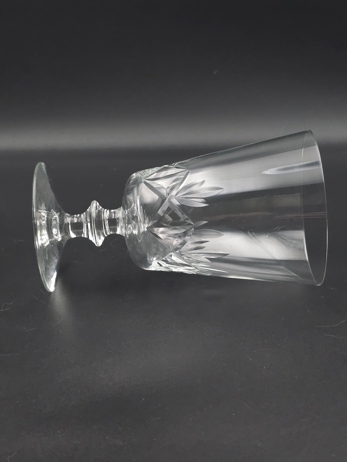 Set of 4 Large Crystal Claret wine glasses. 375ml.