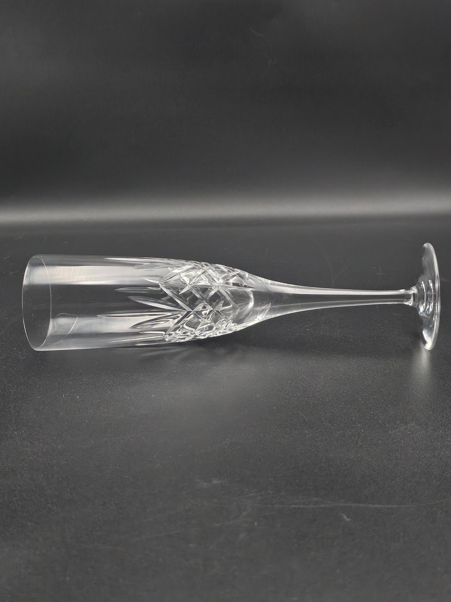 5 Crystal Champagne Flutes 22.5cm tall 150ml