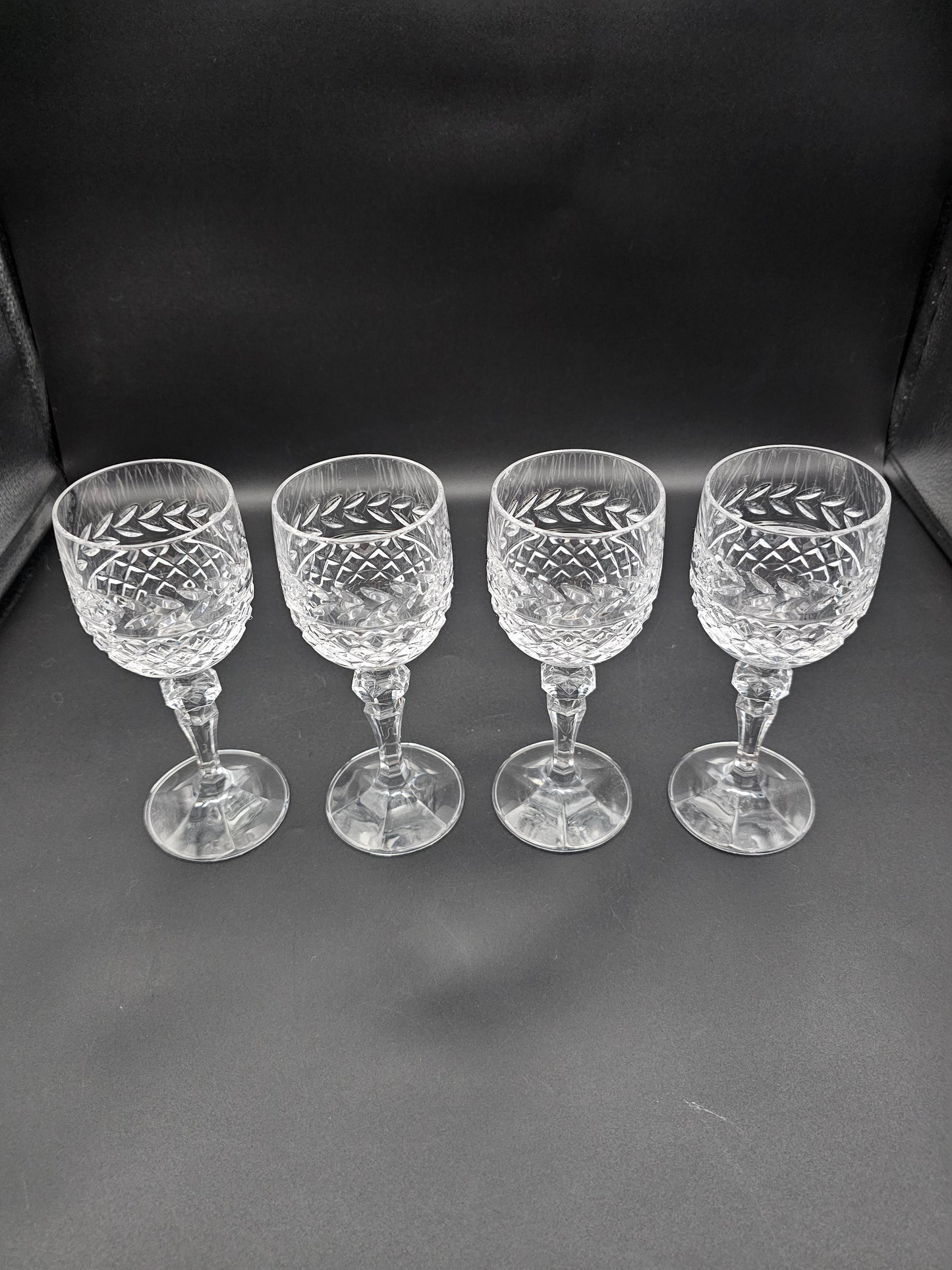 Set of 4 small vintage Crystal wine glasses 150ml