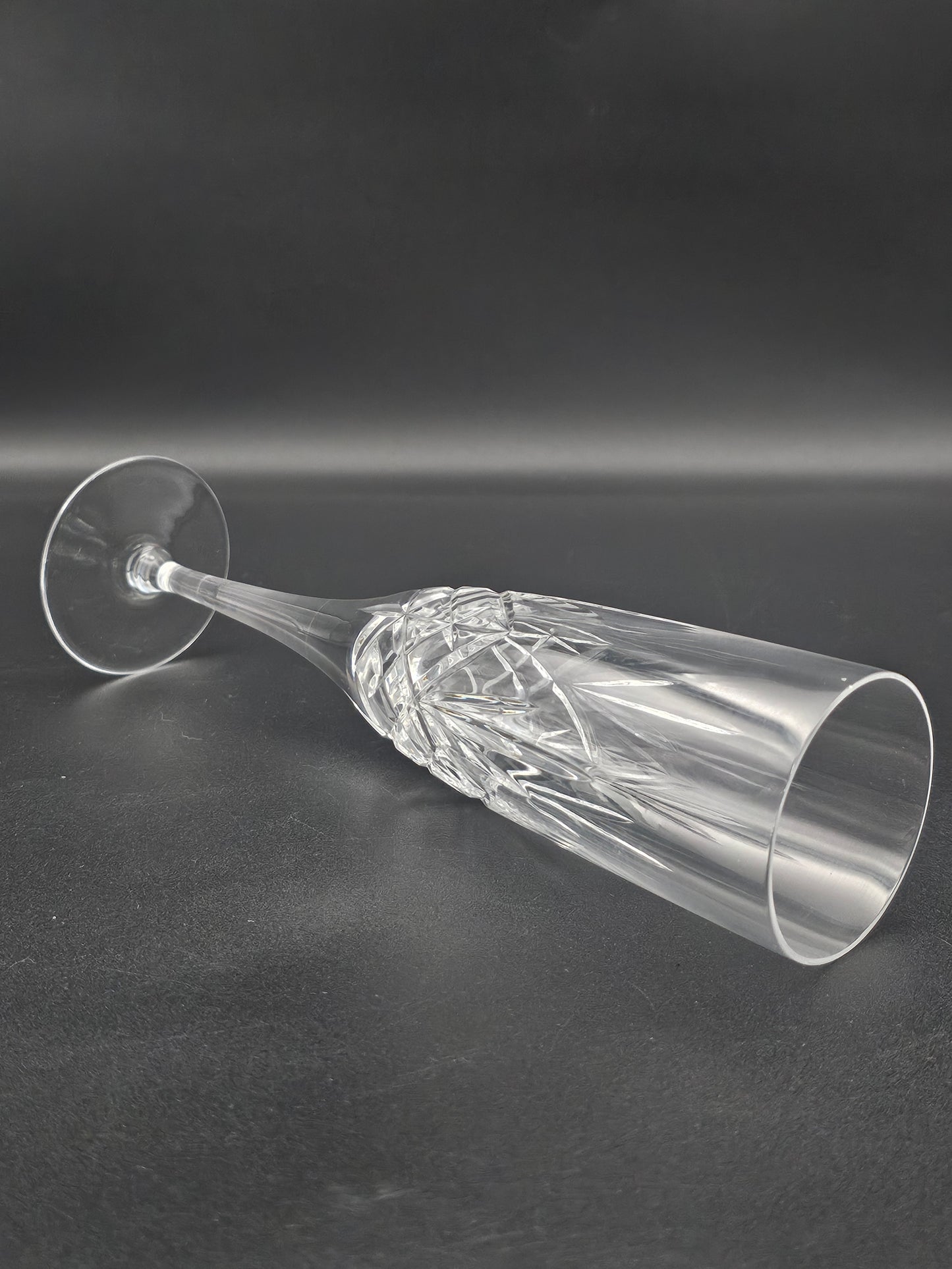 5 Crystal Champagne Flutes 22.5cm tall 150ml