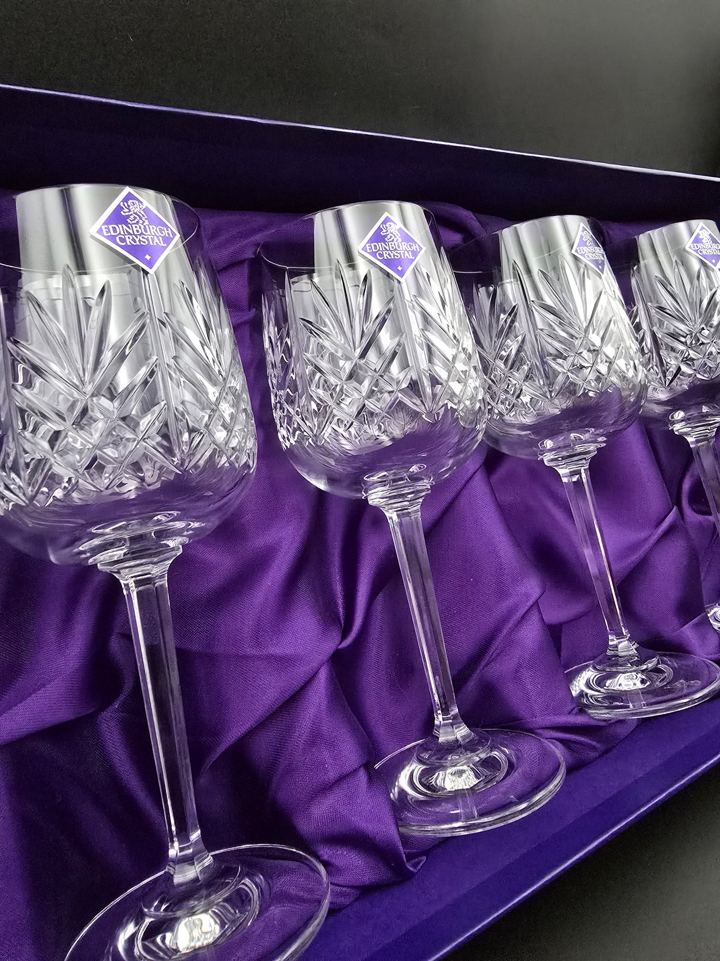 Set of 4 Edinburgh Crystal Wine Glasses 275ml