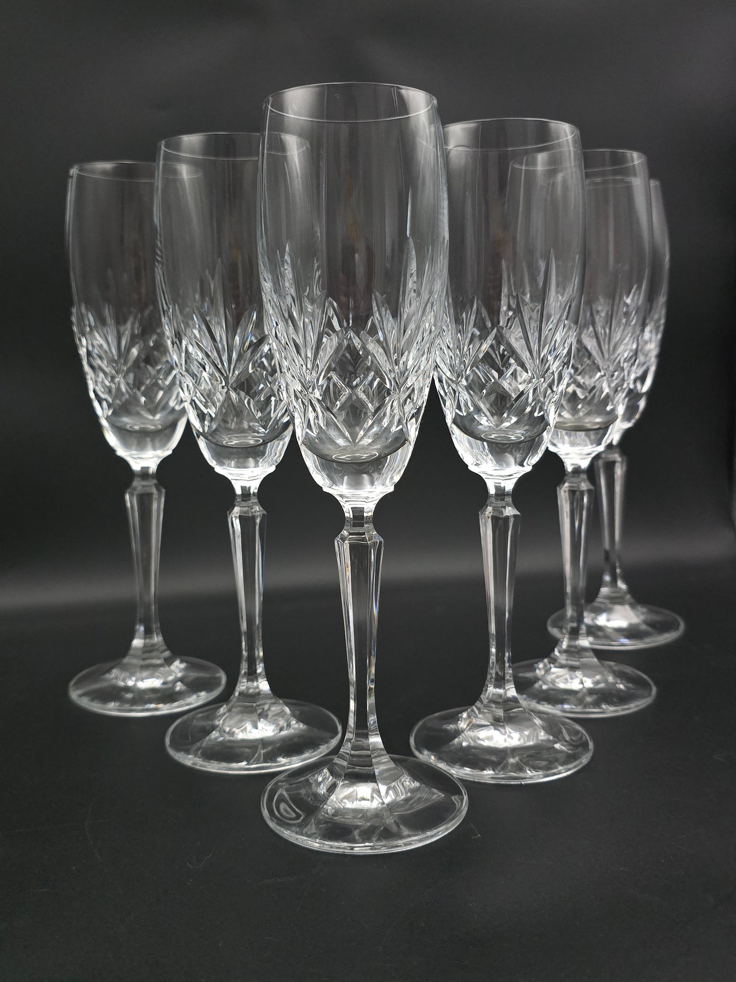 Set of 6 Tall Crystal Champagne Flutes. 23cm tall. 200ml