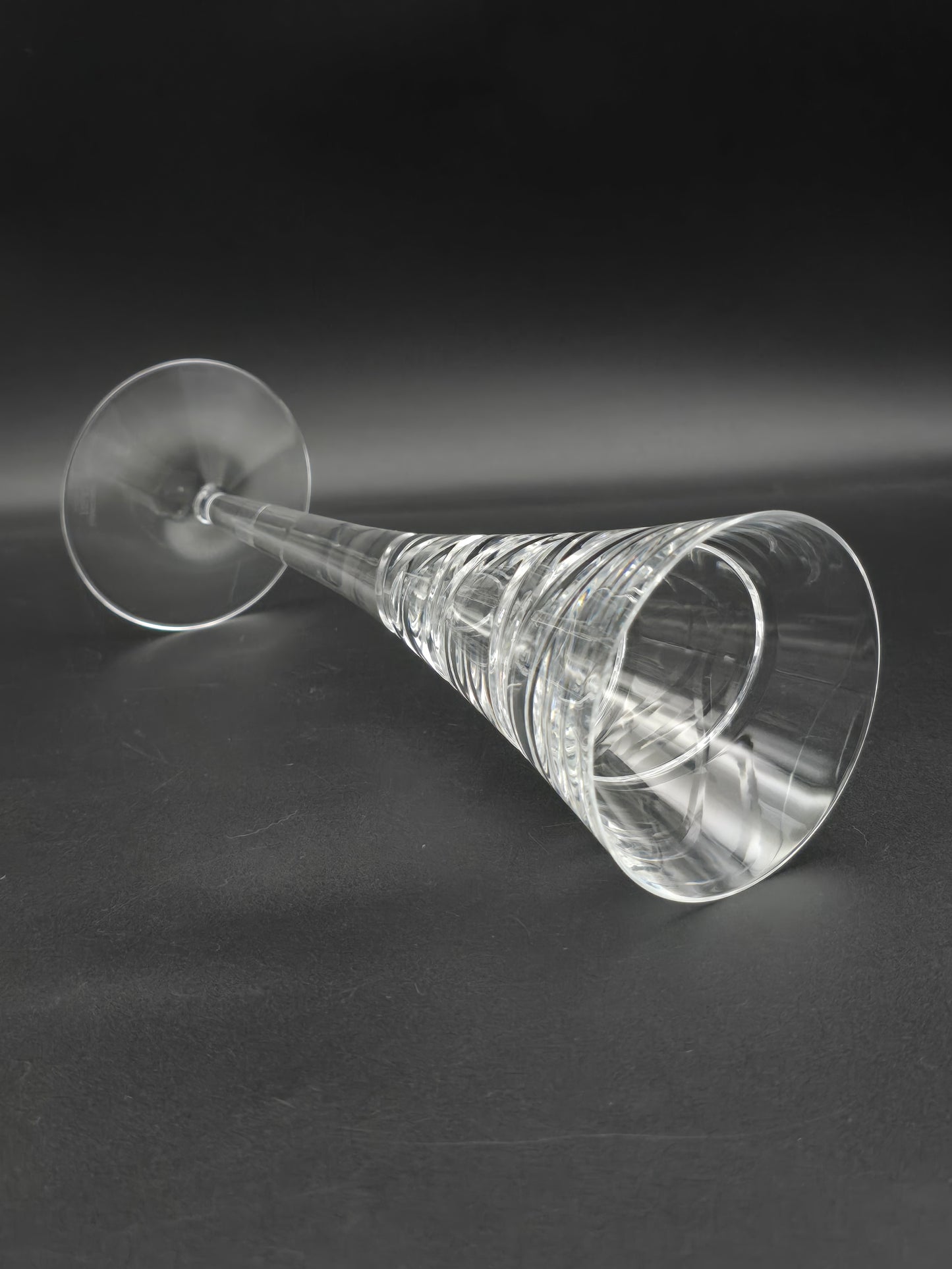 Full set of 6 Stuart Crystal Jasper Conran Large Champagne Trumpet flutes. 275ml. 26cm tall.
