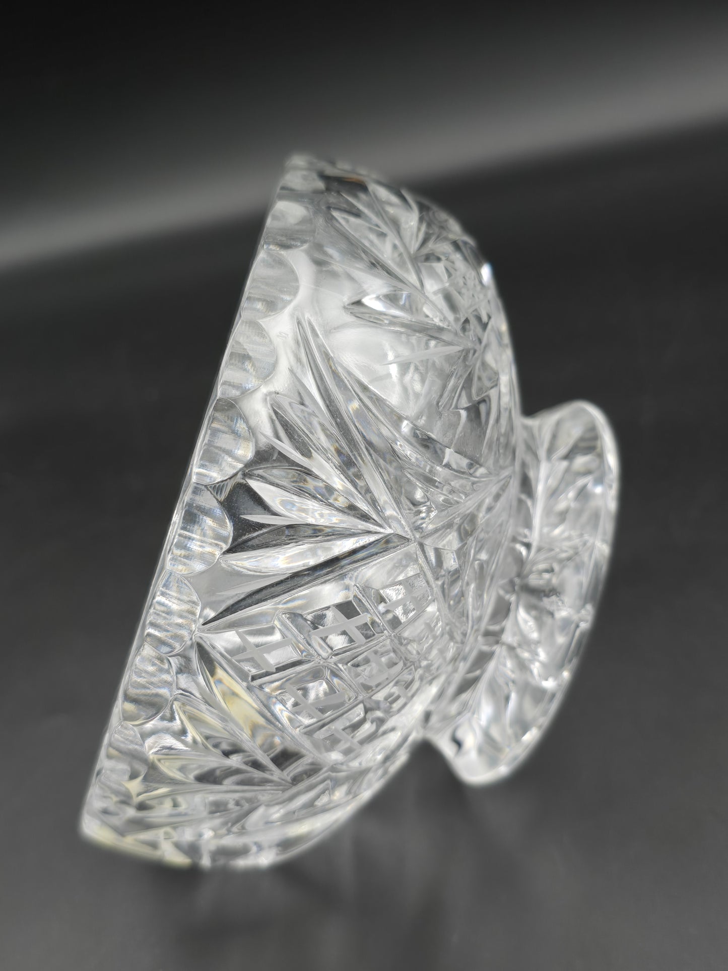 Bohemian Crystal Rose Bowl in Original Box – 6″ (15 cm) Hand‑Cut Lead Crystal, Footed Posy Bowl, Vintage Czech Glassware