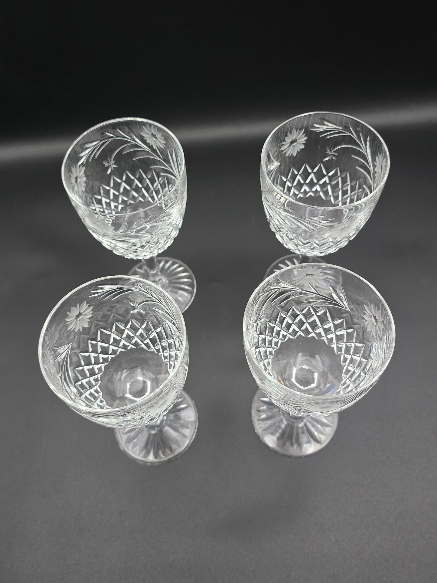 Set of 4 Large Edinburgh Crystal Argyll Pattern Crystal wine glasses 250ml 16.5cm tall