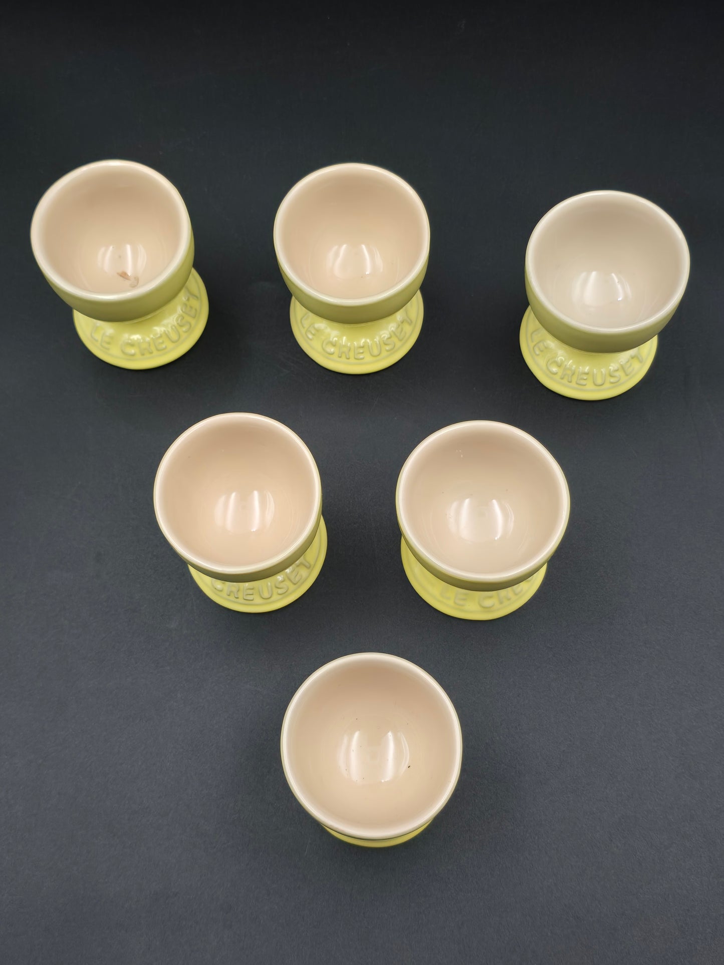 Set of 6 Le Creuset Elysees Yellow Egg Cups – Brand New in Box, Unused.