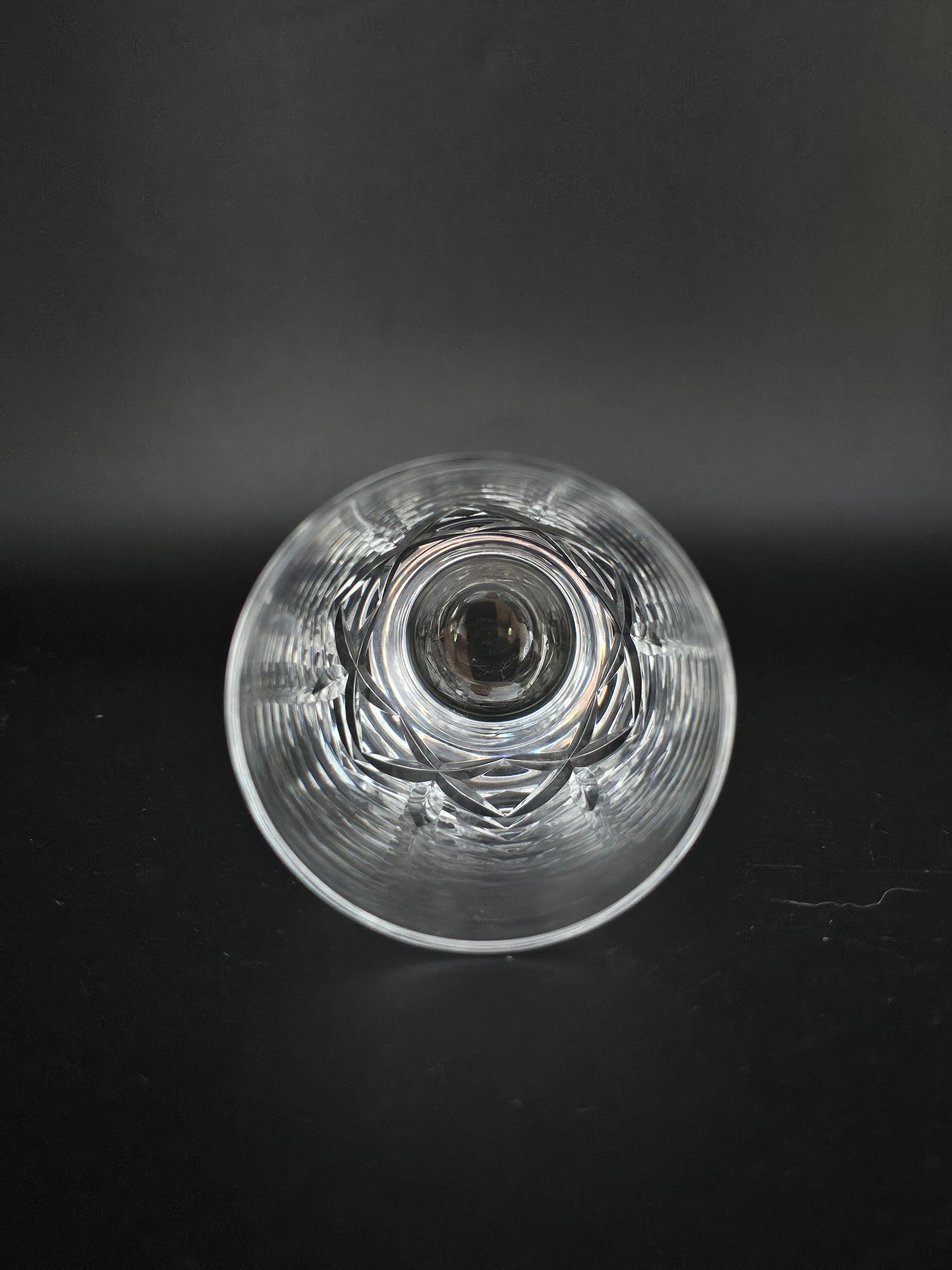 Set of 4 Stuart Crystal Glengarry Pattern Liquer glasses. Ideal for Baileys. 150ml.