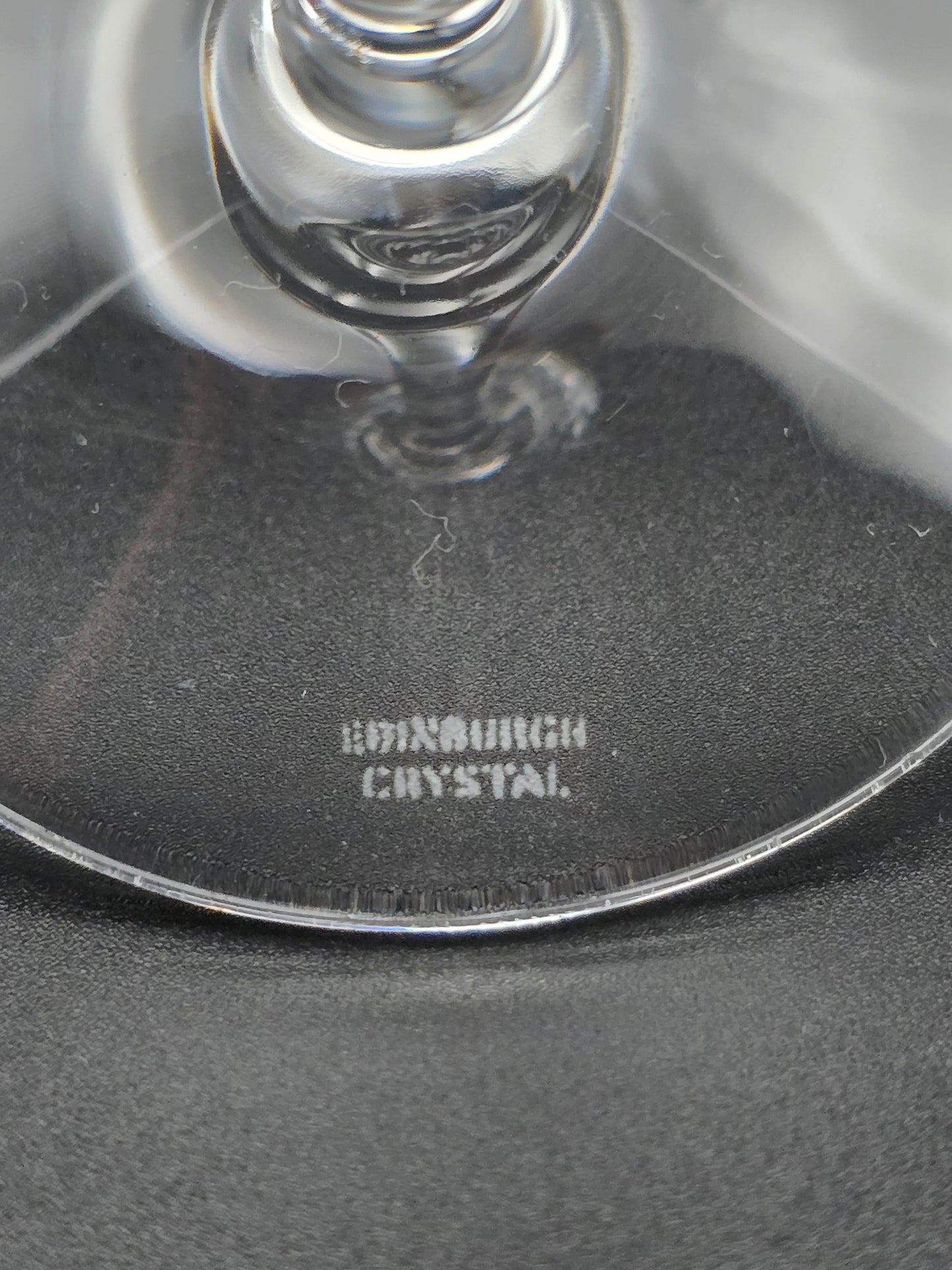 Set of 6 Edinburgh Crystal Portee Pattern Claret wine glasses. 250ml 22cm