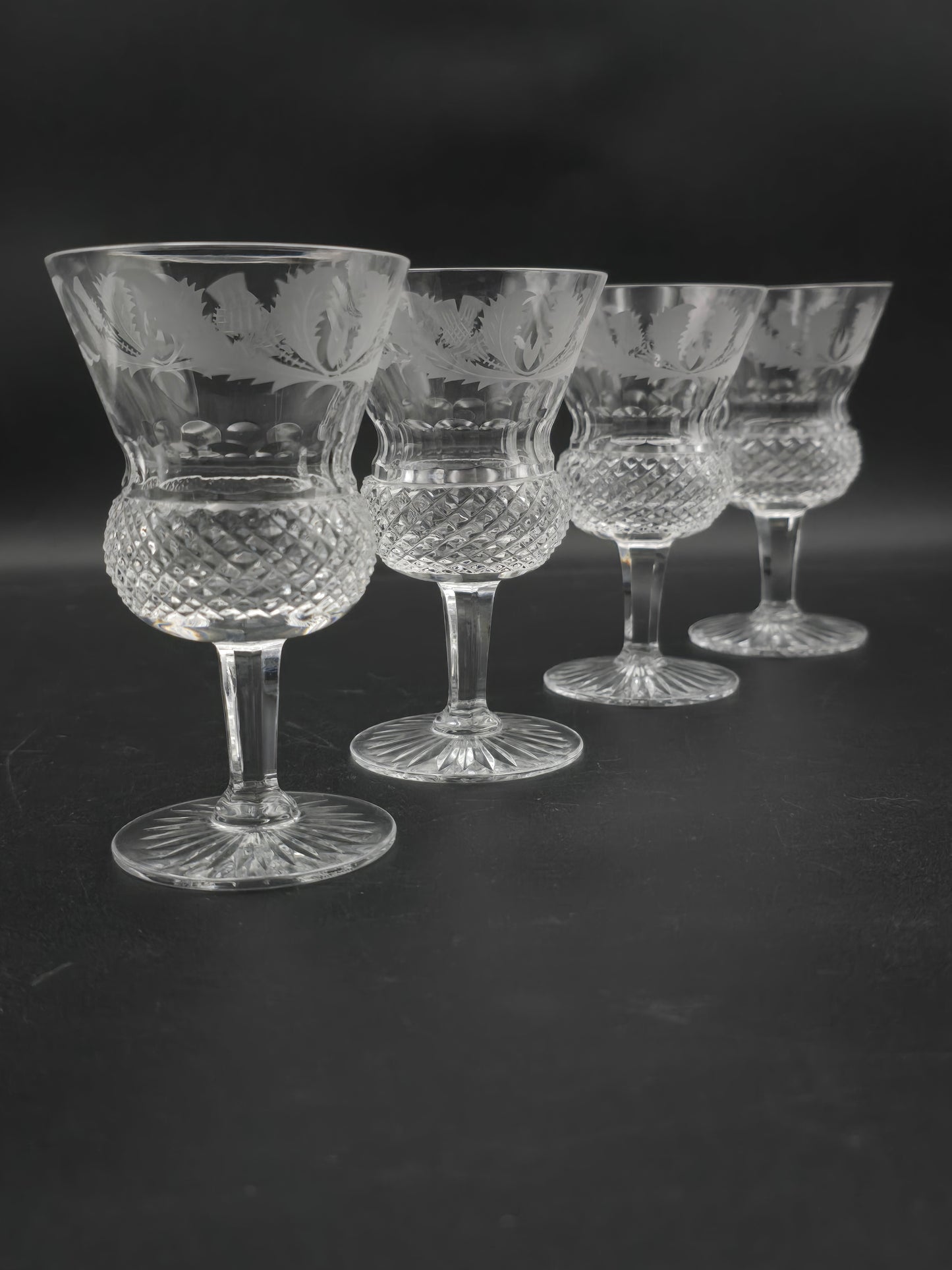 Set of 4 Large Edinburgh Crystal Thistle Crystal wine glasses 275ml 16.5cm tall