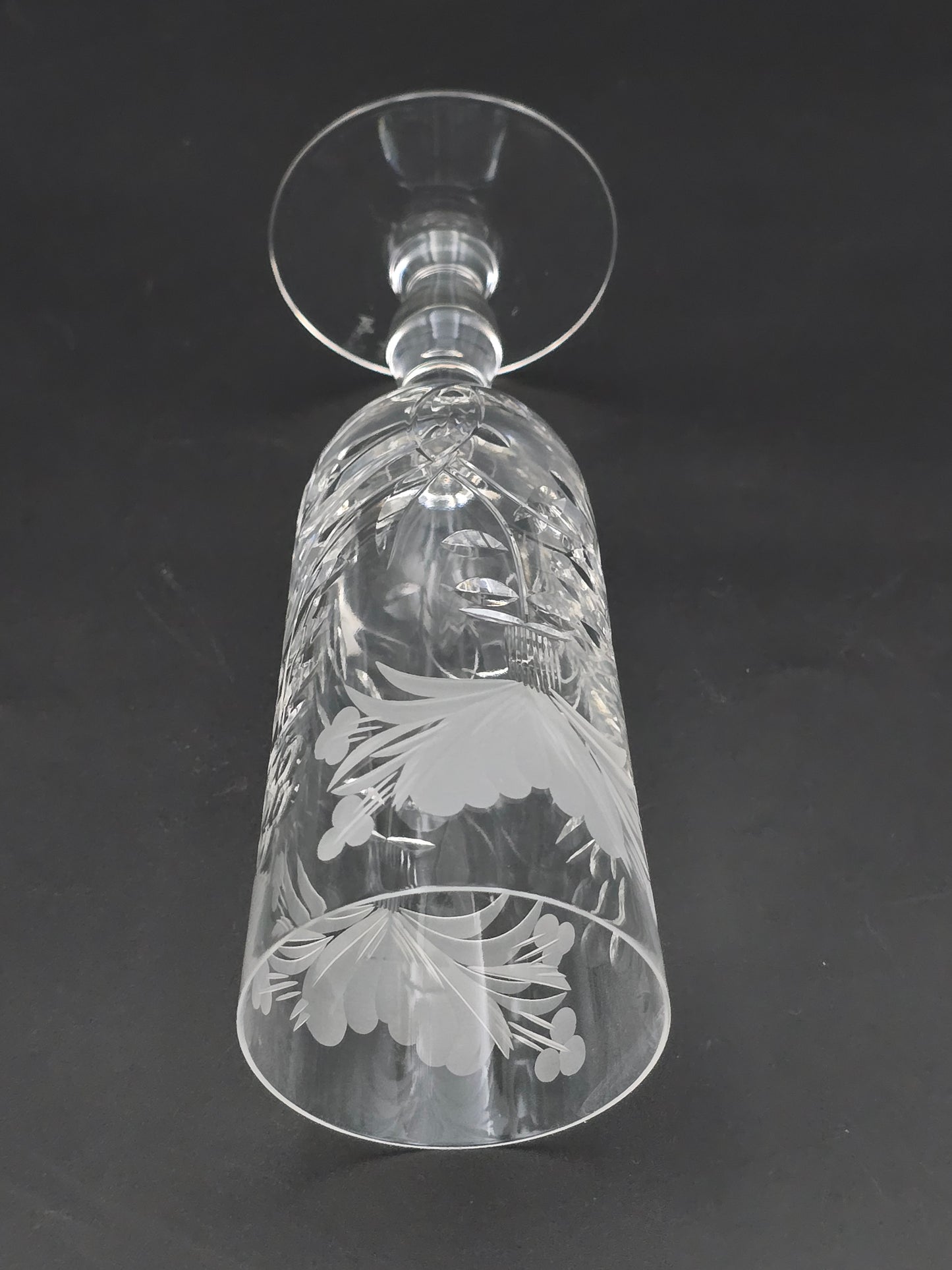 Set of 6 Royal Brierley Honeysuckle Crystal Champagne Flutes. 175ml. 17cm tall