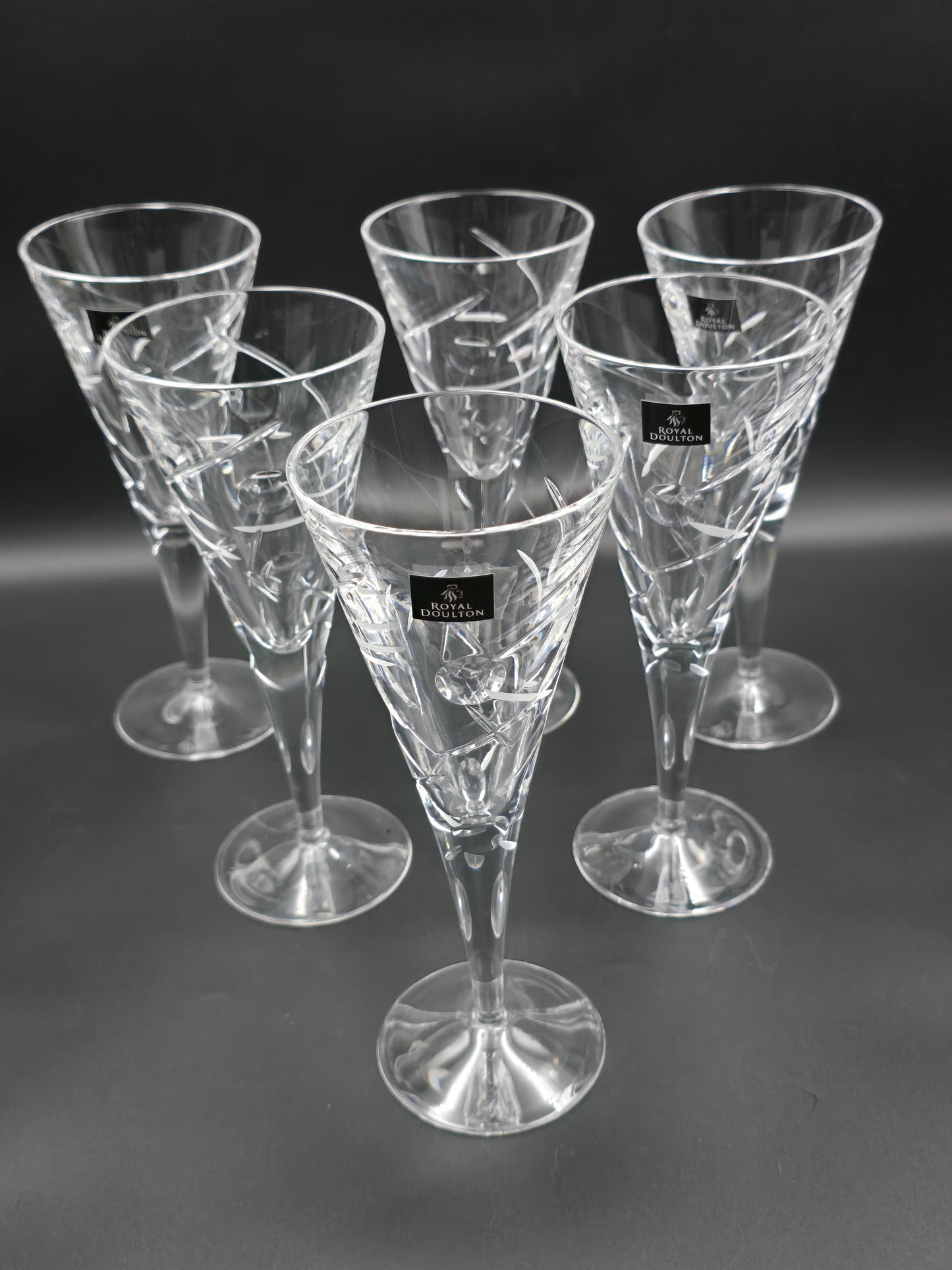 Set of 6 Royal Doulton Lunar Pattern Crystal wine glasses 220ml. Boxed.