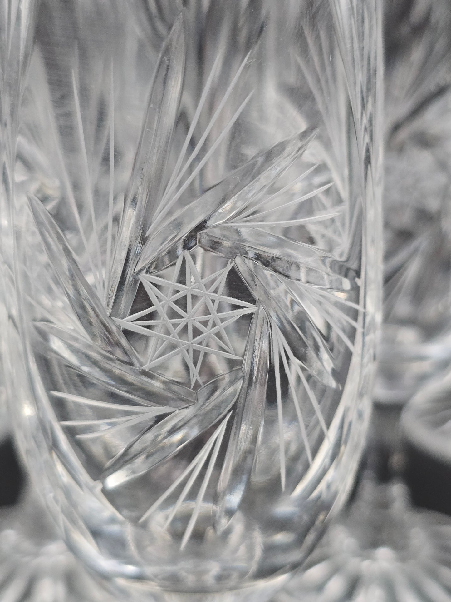 Pair of American Cut Pinwheel pattern fluted Crystal Champagne flutes. 200ml.