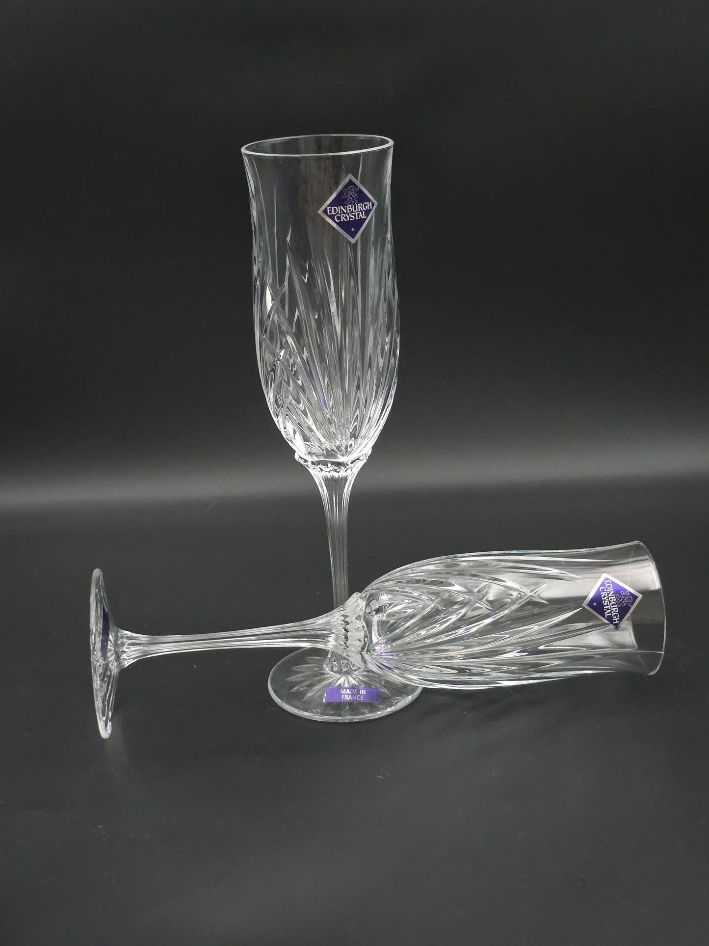 Pair of Edinburgh Crystal Champagne Flutes. 160ml. Boxed