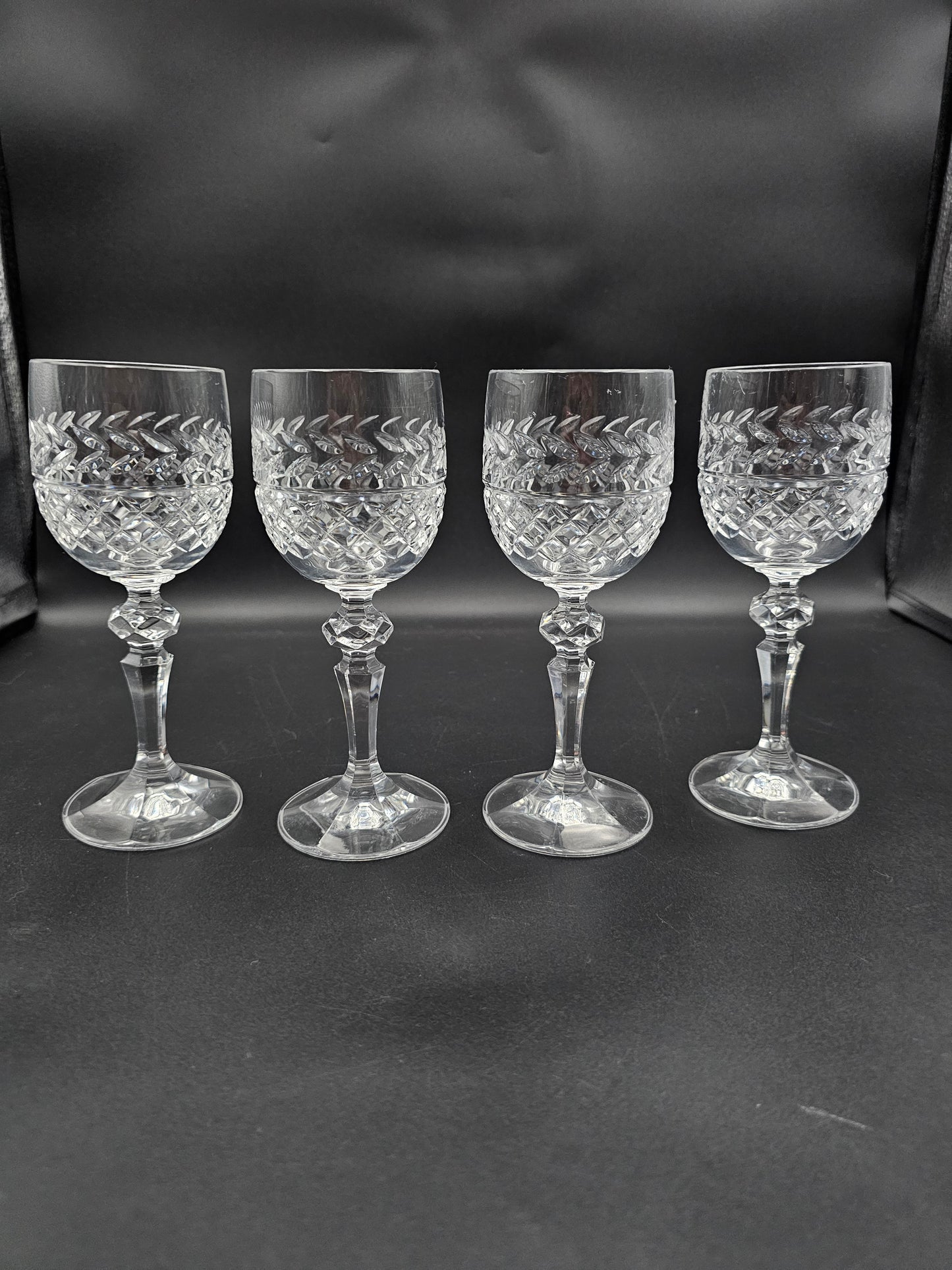 Set of 4 small vintage Crystal wine glasses 150ml