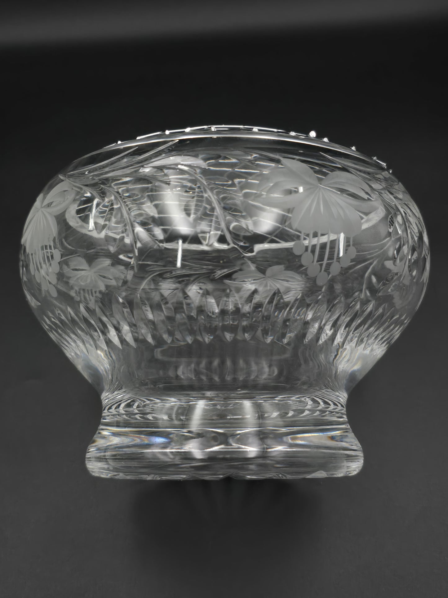 Large Vintage Crystal Footed Rose Bowl – Fuchsia & Fern Cut Design, Star Base, 1.5kg Unmarked, Stuart/Royal Brierley Style