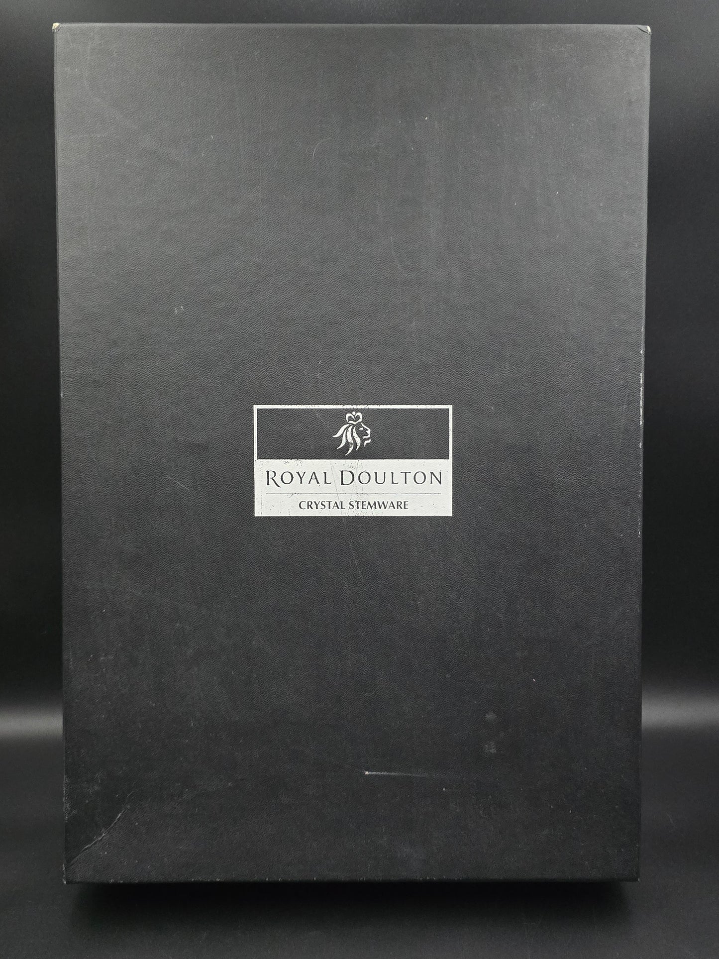 Set of 6 Royal Doulton Canterbury Pattern Crystal wine glasses. 175ml. Boxed