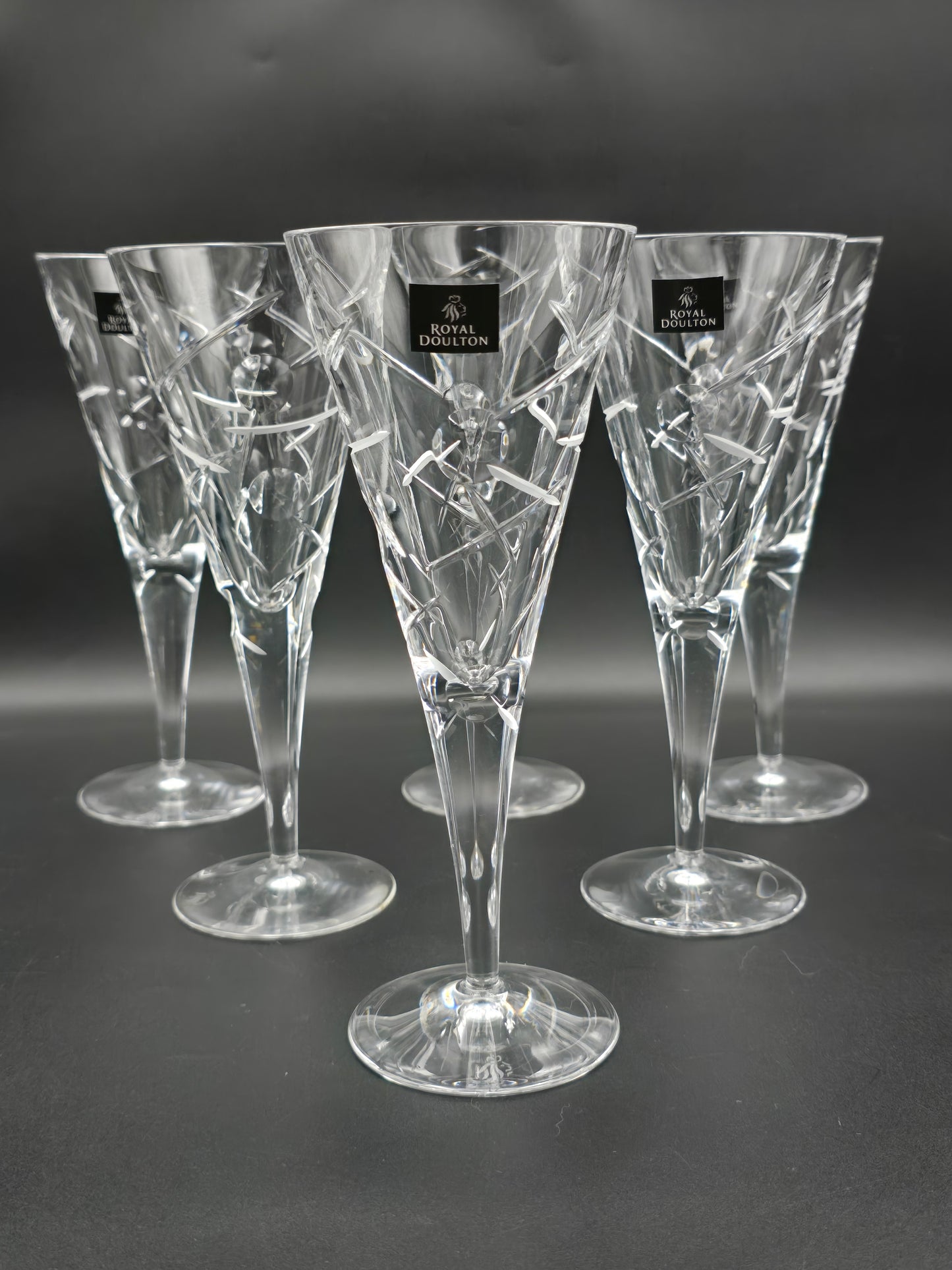 Set of 6 Royal Doulton Lunar Pattern Crystal wine glasses 220ml. Boxed.