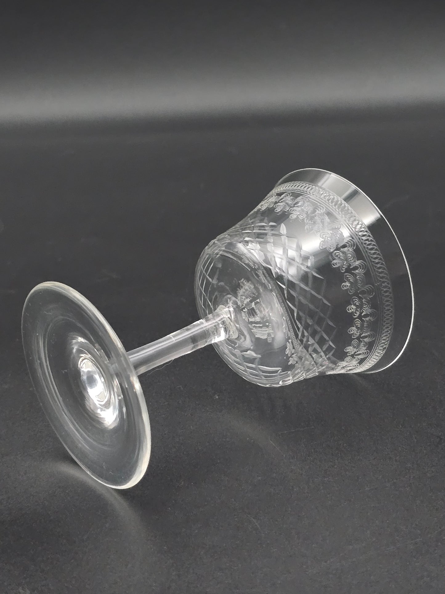 Set of 4 Lady Hamilton Pall Mall Antique Crystal liqueur or Sherry glasses. 100ml