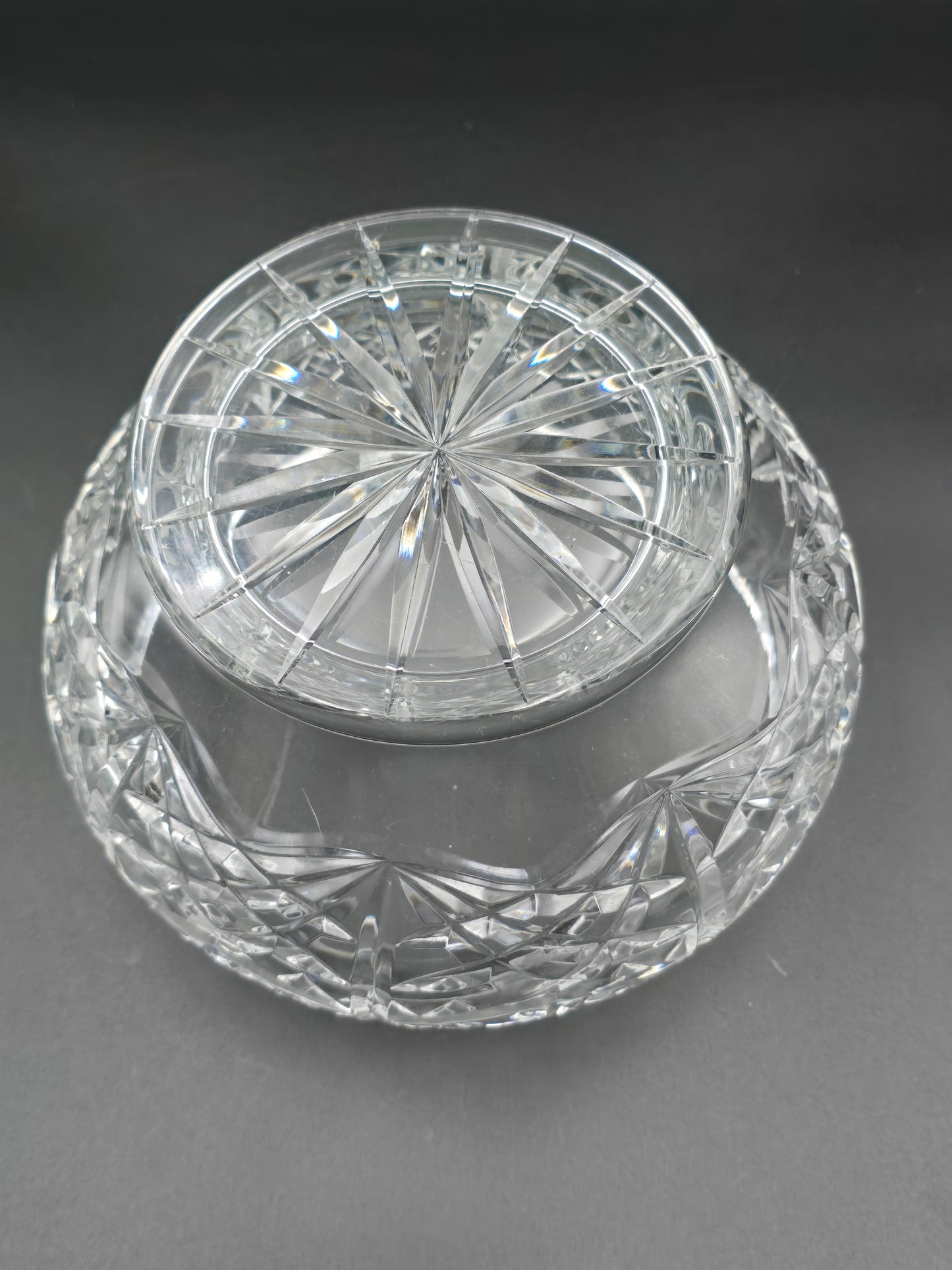 Vintage Lead Crystal Rose Bowl – 17.5cm Star Cut Base & Cross Pattern – Medium Table Centrepiece Vase