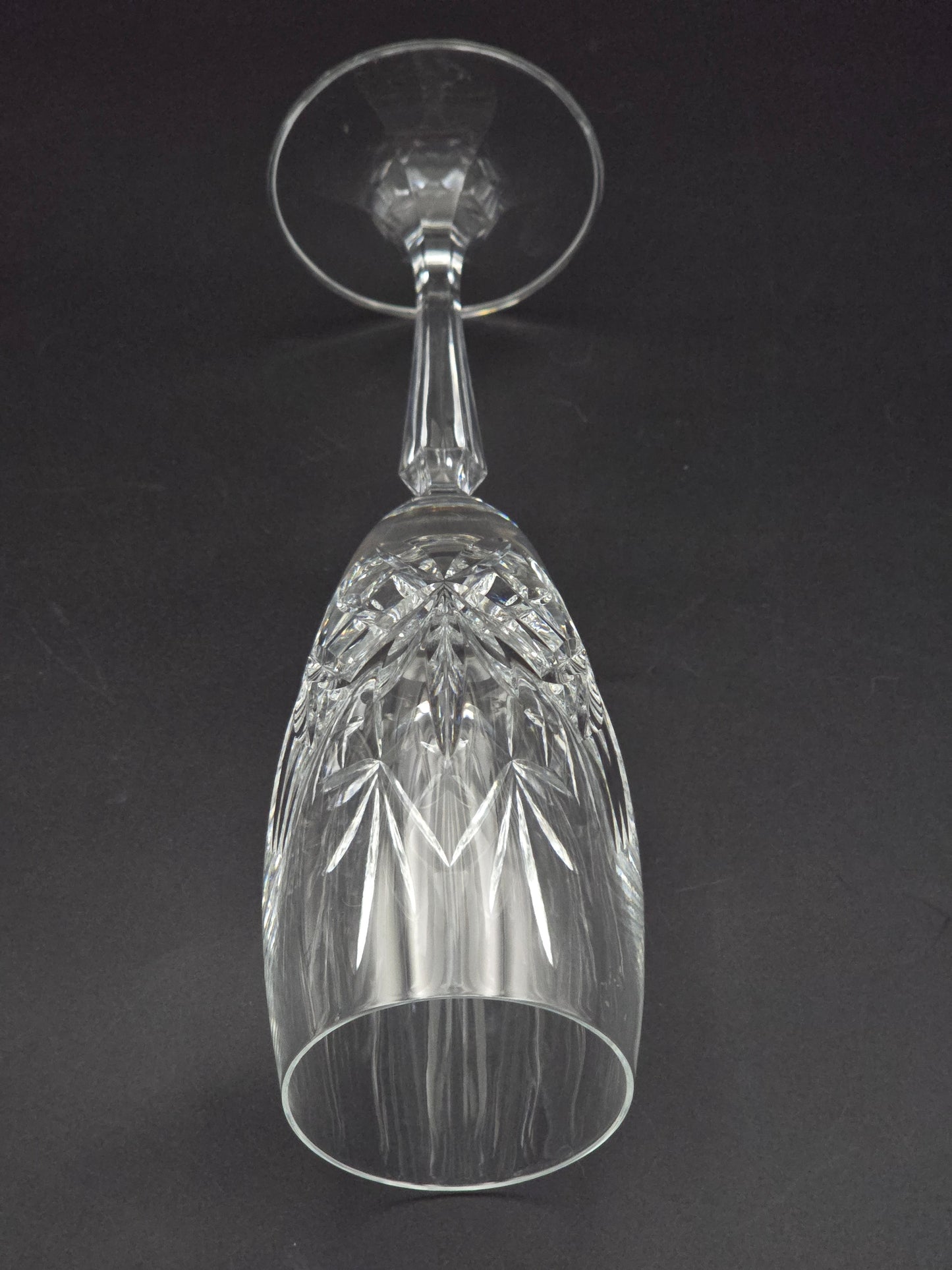 Set of 6 Tall Crystal Champagne Flutes. 23cm tall. 200ml