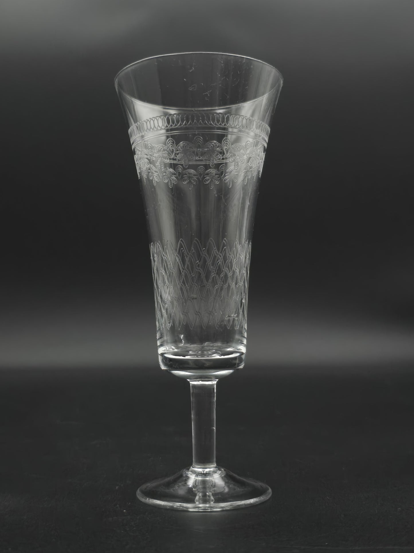 Lady Hamilton Pall Mall Edwardian Crystal Champagne Flutes – Set of 3 | Short Stem | 165ml | c.1910s – Antique Elegance