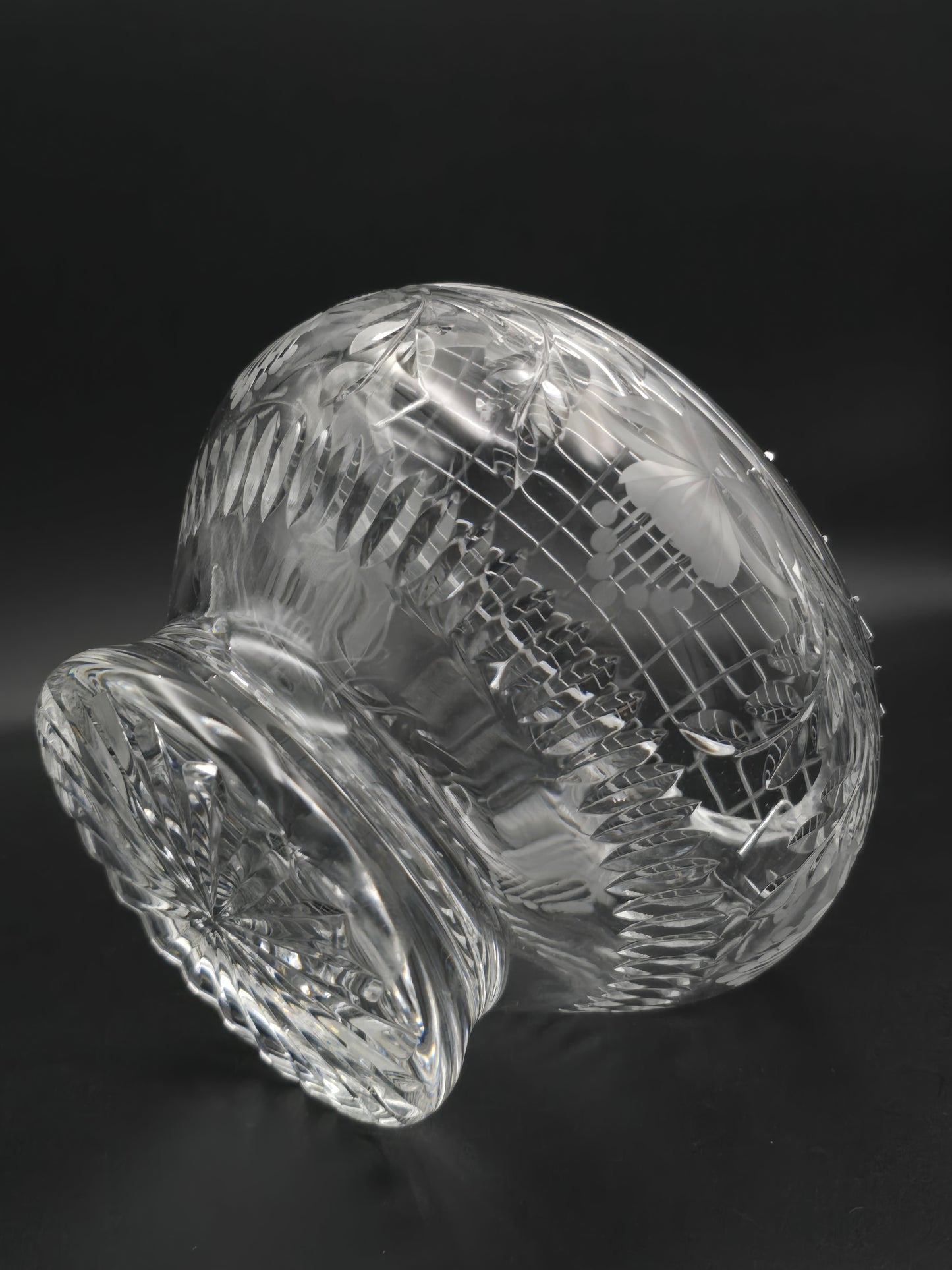 Large Vintage Crystal Footed Rose Bowl – Fuchsia & Fern Cut Design, Star Base, 1.5kg Unmarked, Stuart/Royal Brierley Style