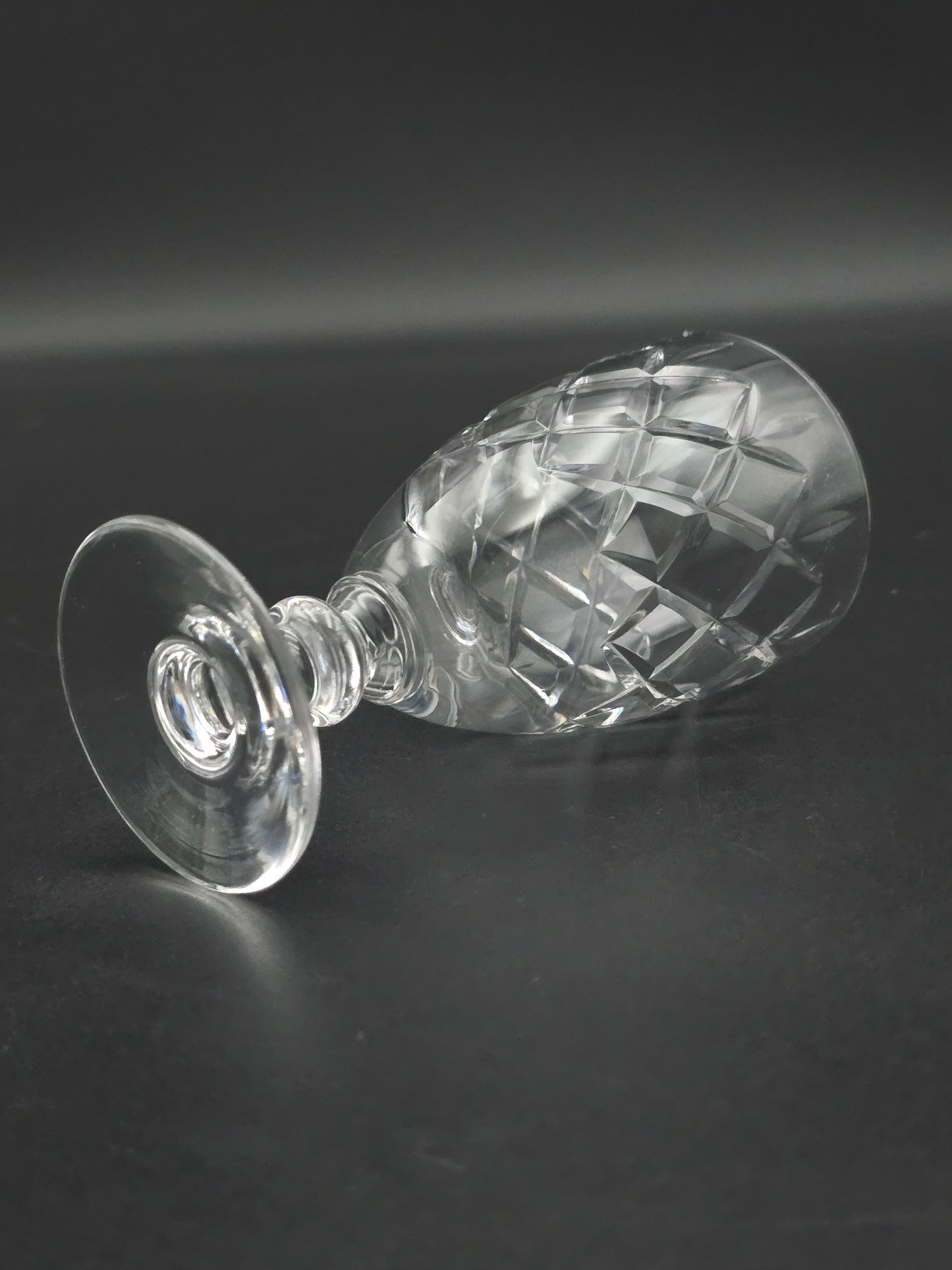 Set of 5 Webb Corbett Clifton Pattern Crystal liqueur glasses. 100ml.