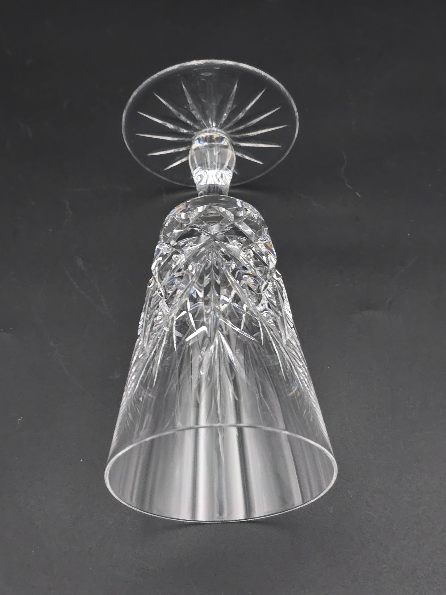 Set of 5 Small short stemmed Champagne Flutes. 150ml
