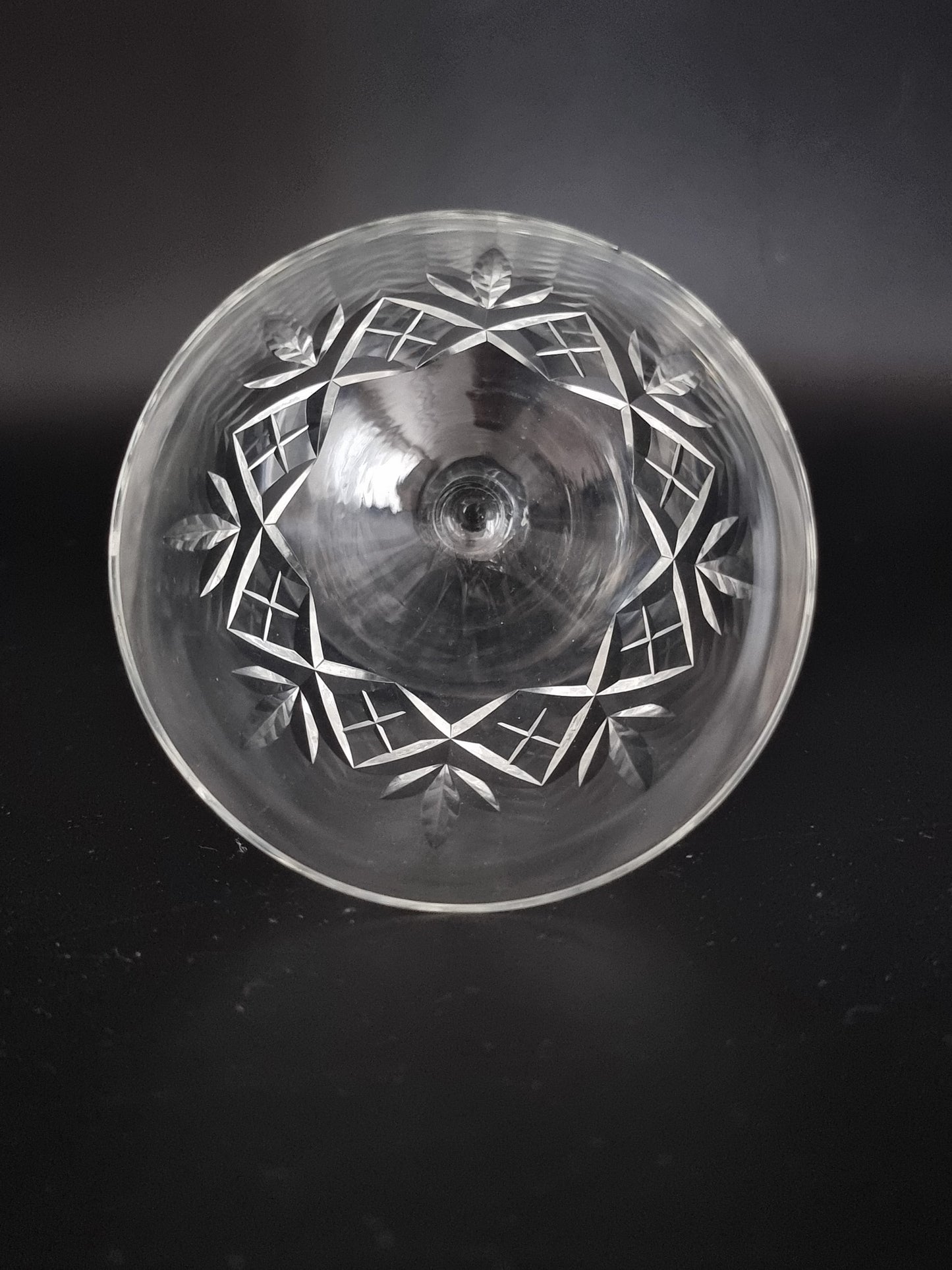5 X Vintage Crystal Glass Champagne Coupes