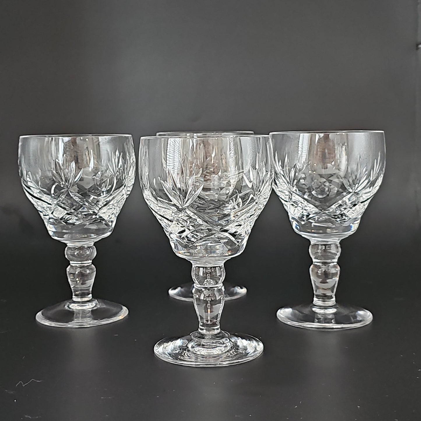 Beautiful vintage set of 4 Small Crystal Wine Glasses, 150ml