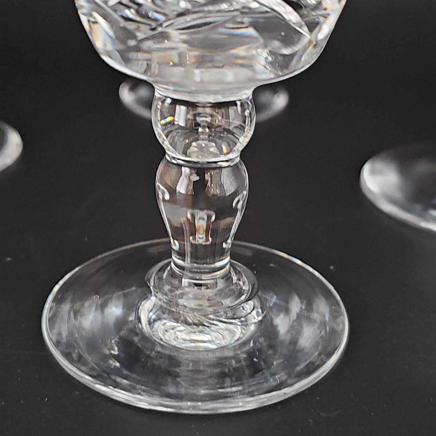 Beautiful vintage set of 4 Small Crystal Wine Glasses, 150ml