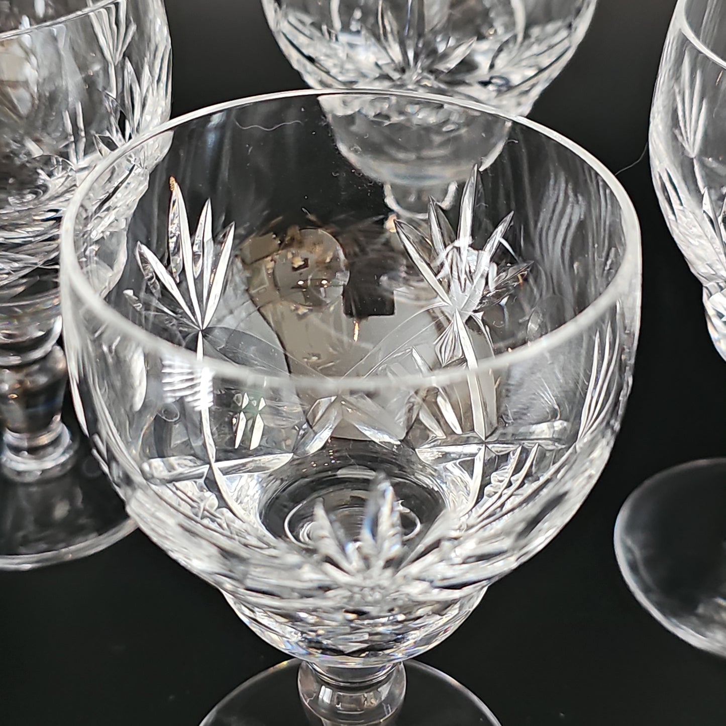 Beautiful vintage set of 4 Small Crystal Wine Glasses, 150ml