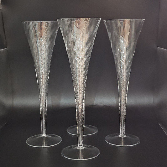 Set of 4 tall, fine Crystal Champagne flutes. 200ml