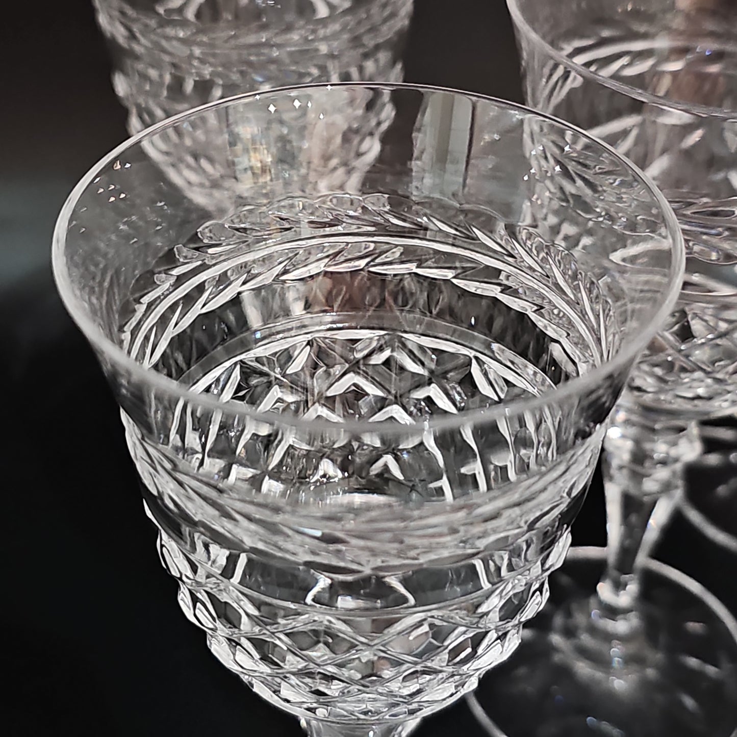 Galway Crystal Leah Pattern Wine Glasses x 5. 175ml