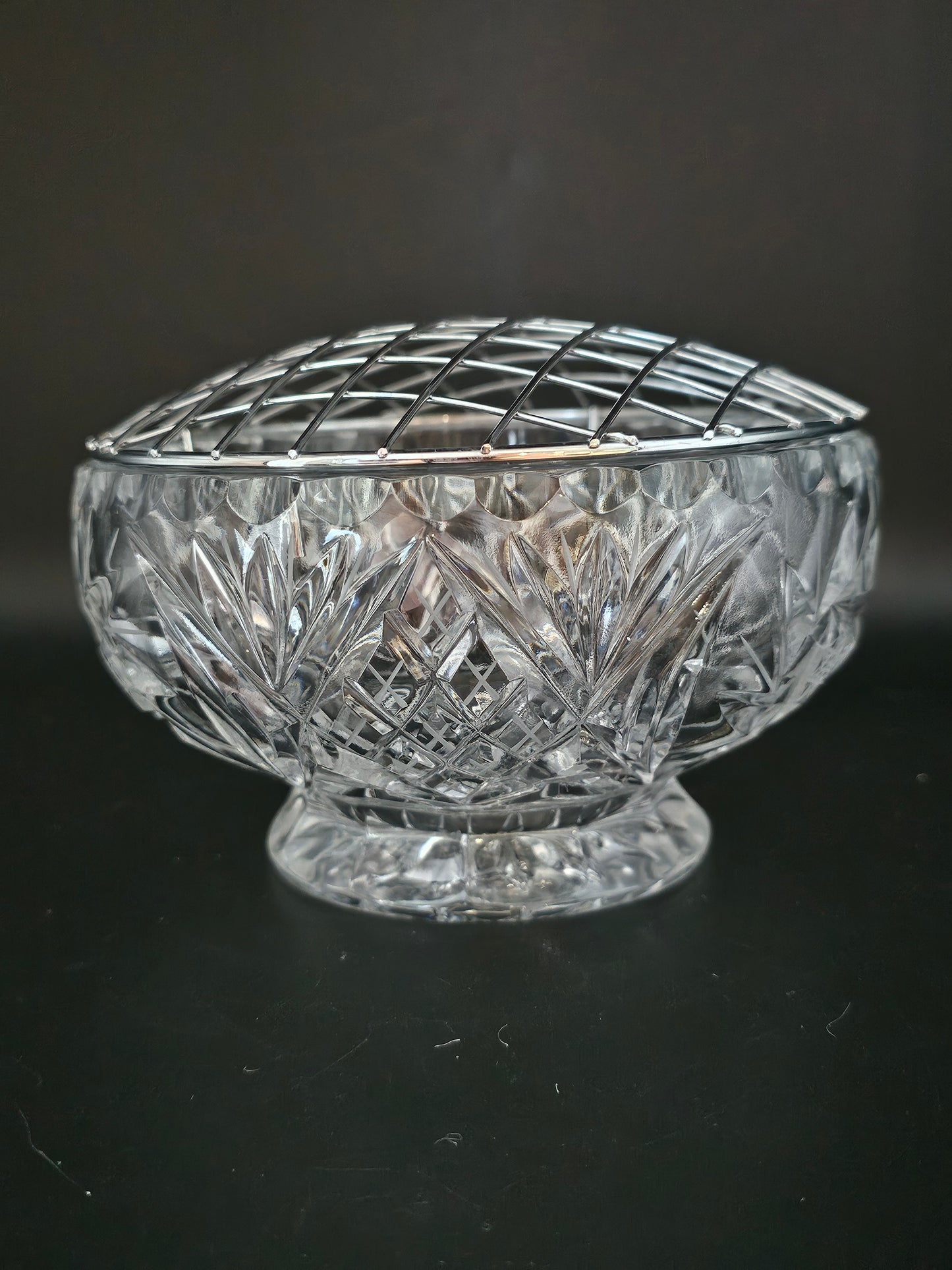 Stunning vintage Crystal Rose Bowl. 6"