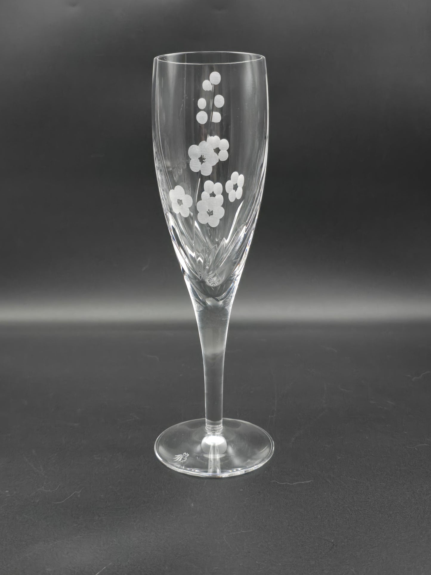 Single Royal Doulton Chelsea Pattern Crystal Champagne Flute.  200ml
